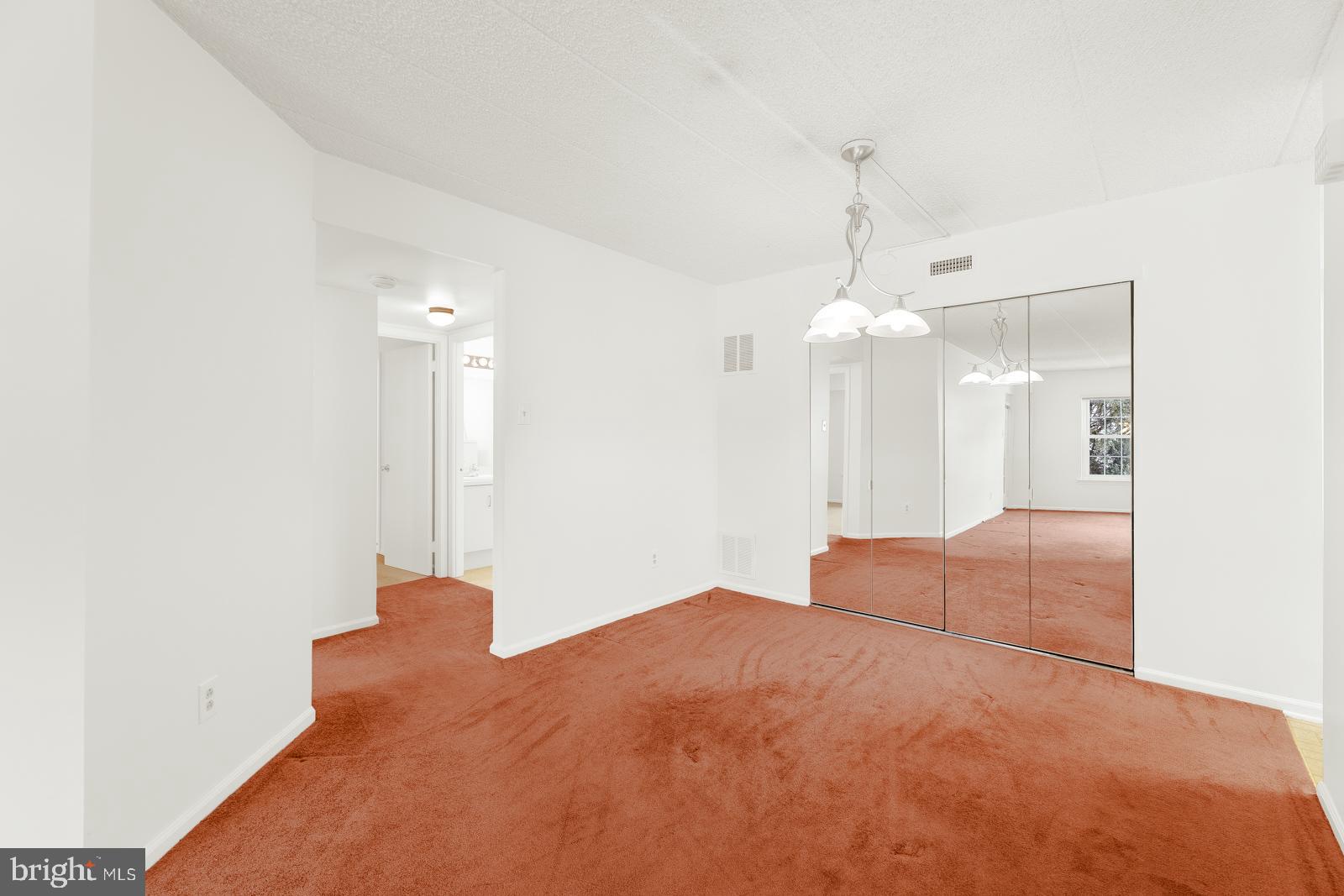 VALLEY GLEN - Residential