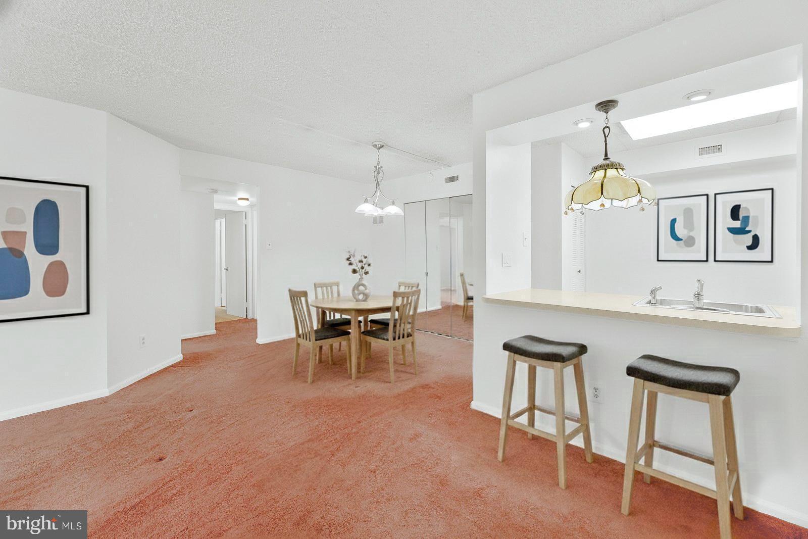 VALLEY GLEN - Residential