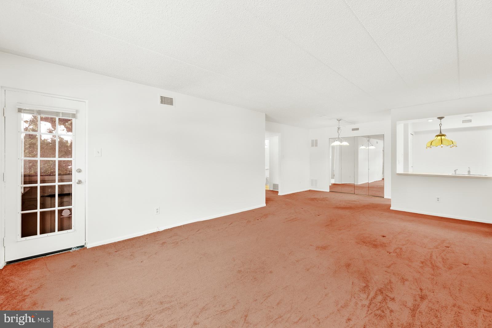 VALLEY GLEN - Residential