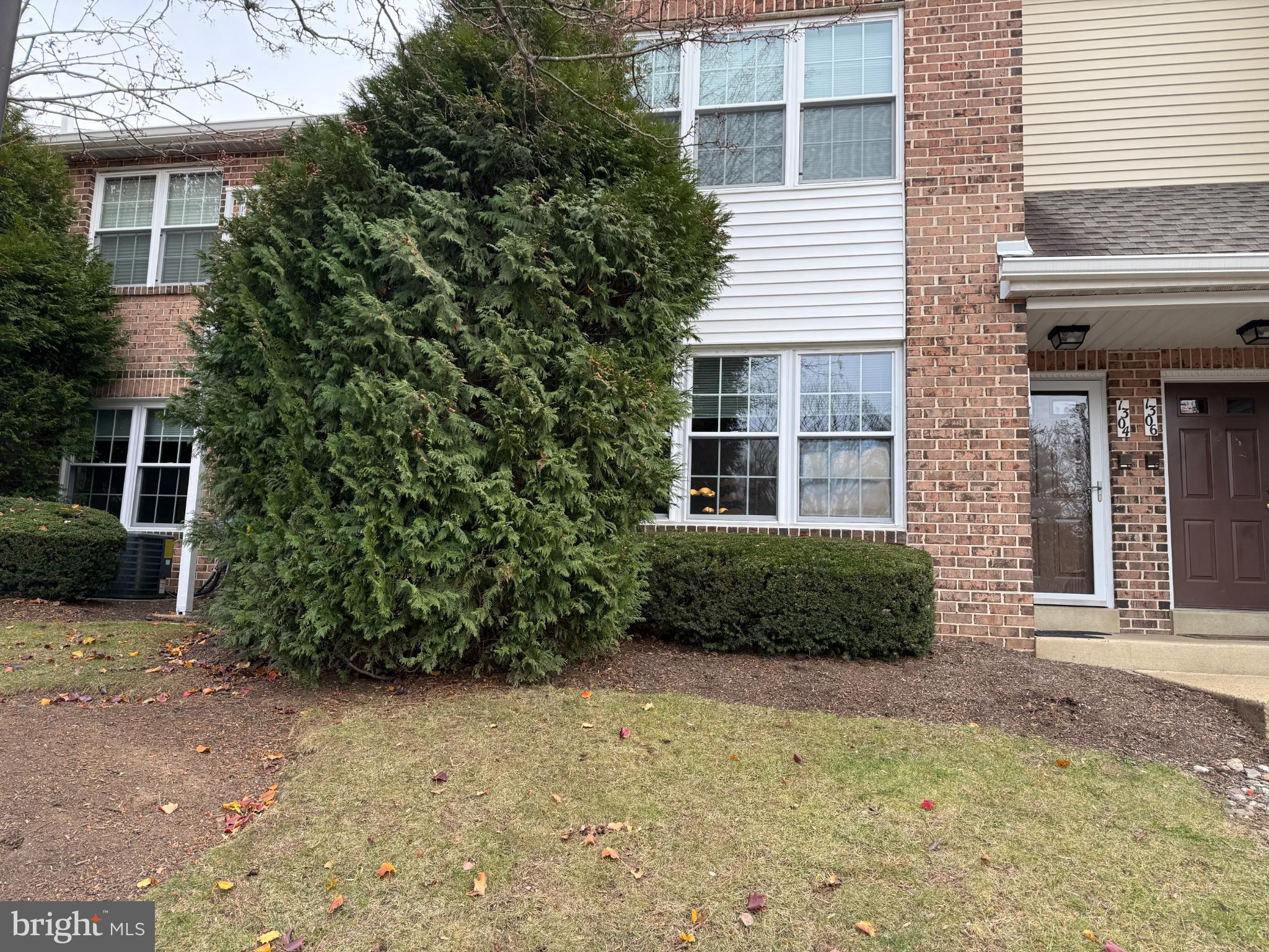 VALLEY GLEN - Residential