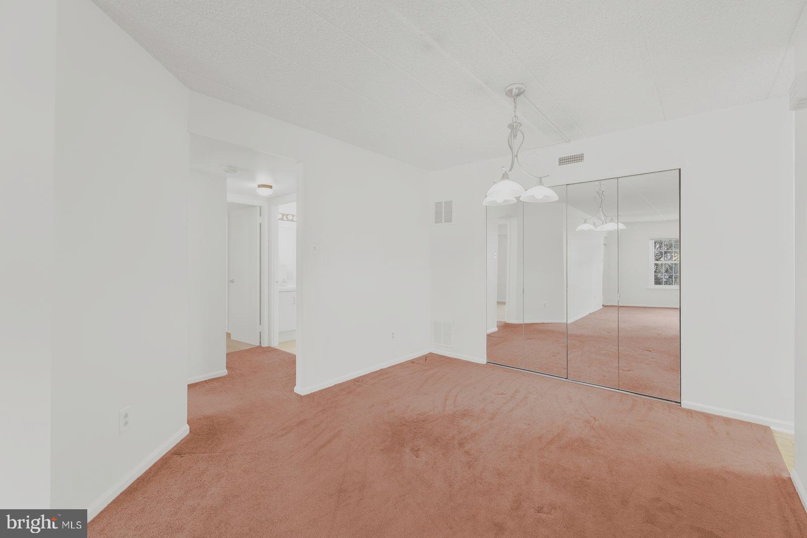 VALLEY GLEN - Residential