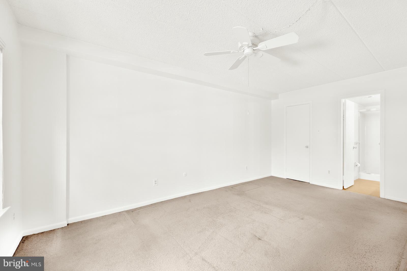 VALLEY GLEN - Residential