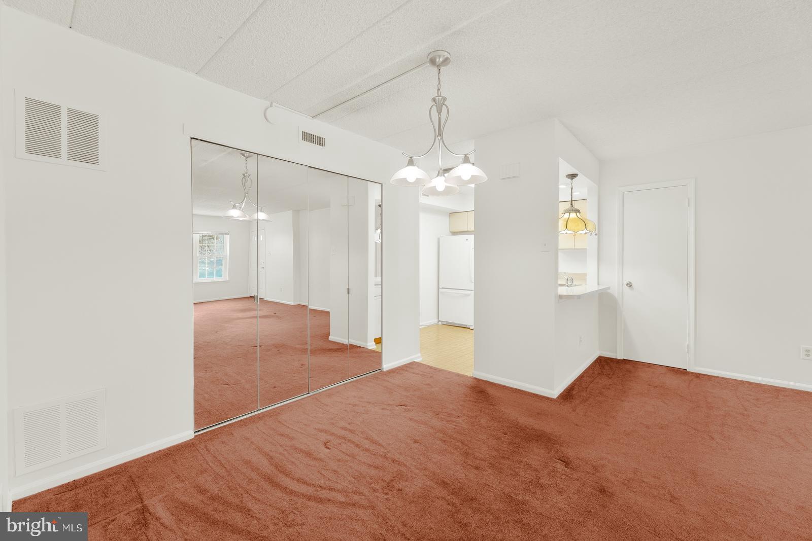 VALLEY GLEN - Residential