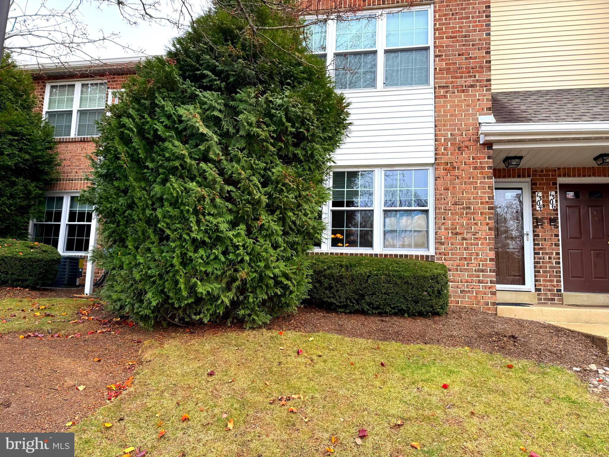 VALLEY GLEN - Residential