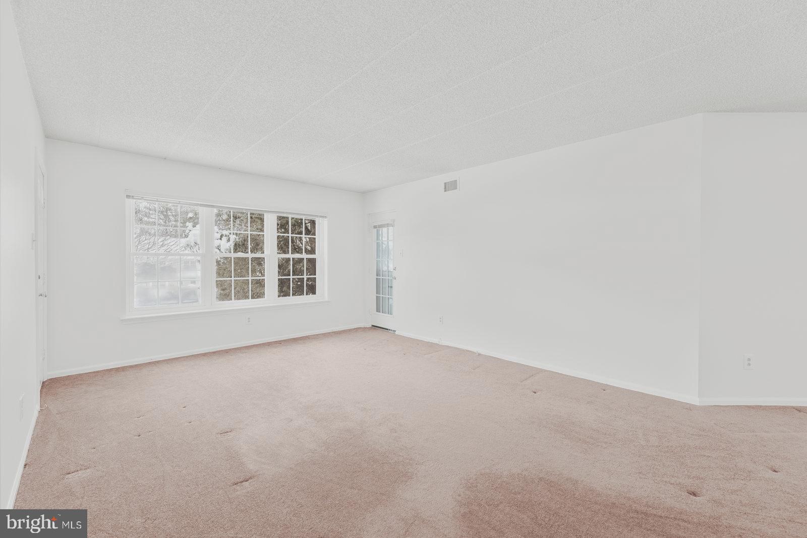 VALLEY GLEN - Residential