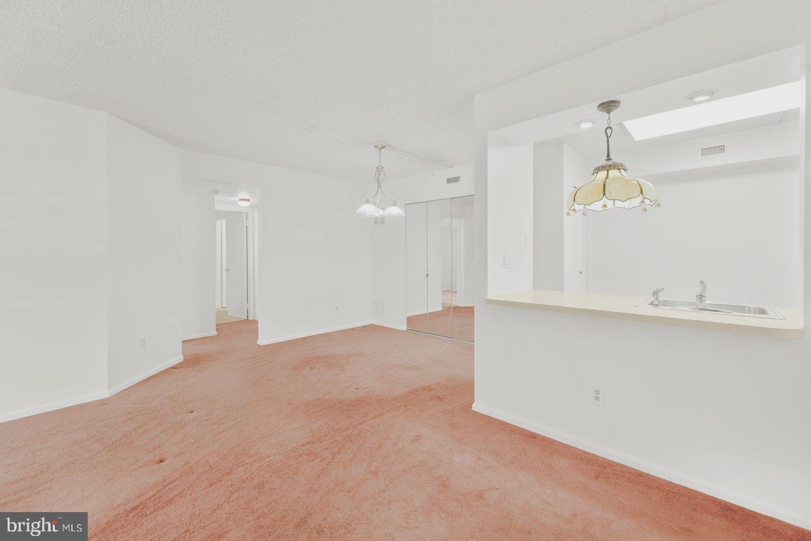 VALLEY GLEN - Residential