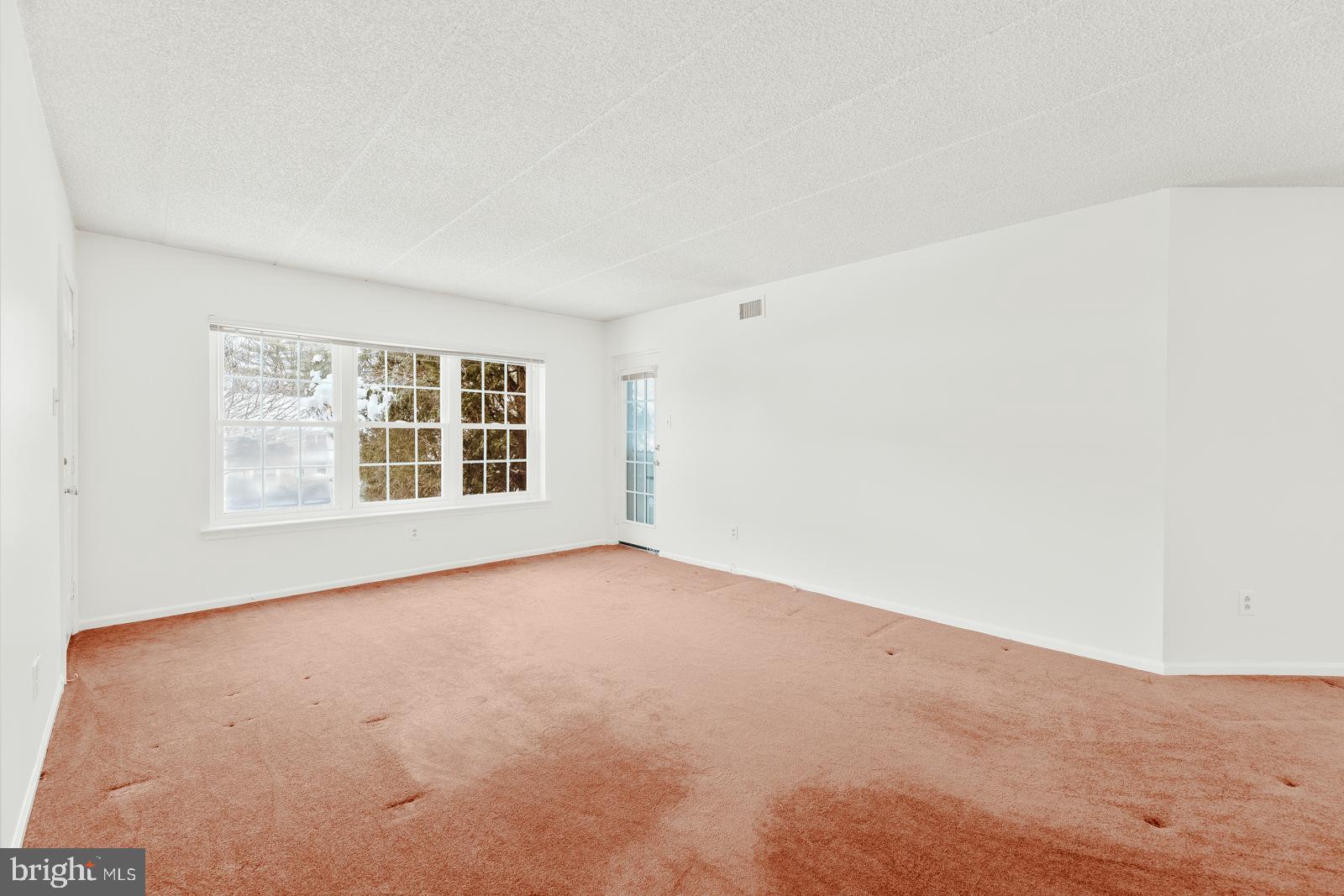 VALLEY GLEN - Residential