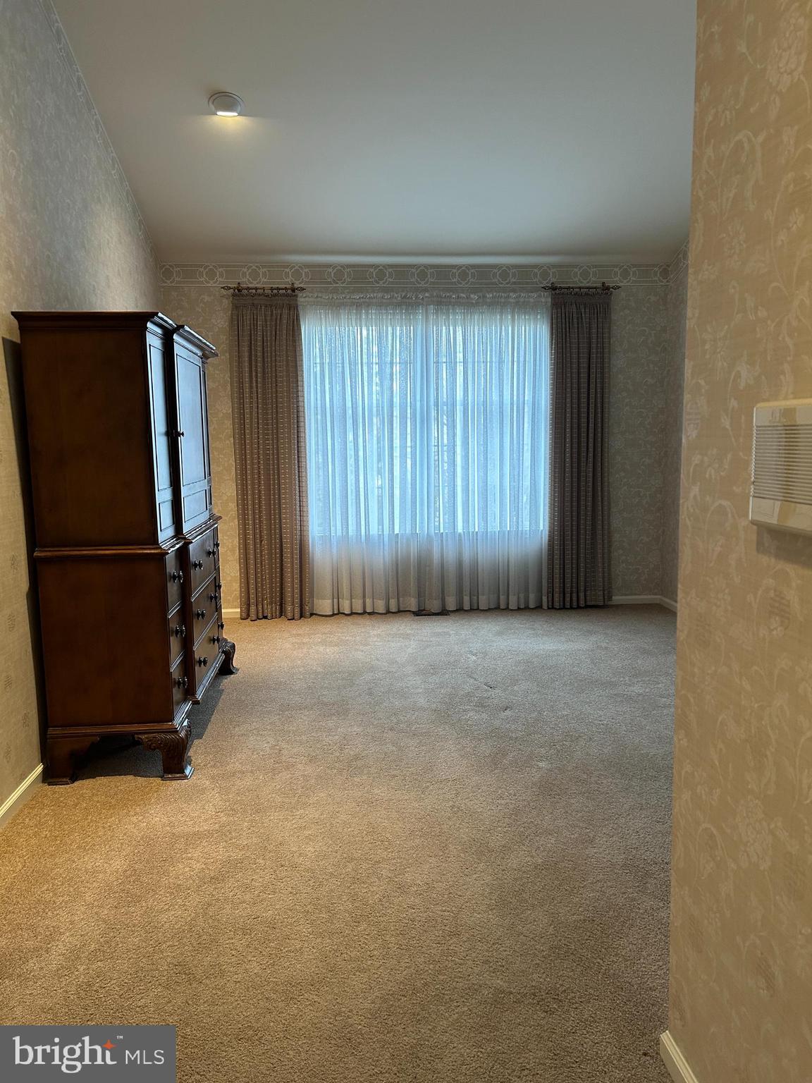 BREYER WOODS - Residential