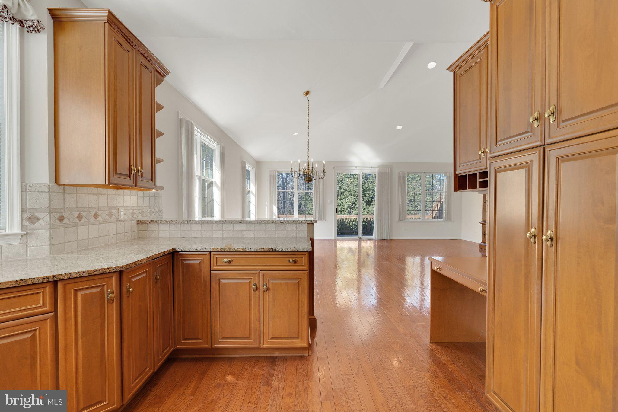 BREYER WOODS - Residential