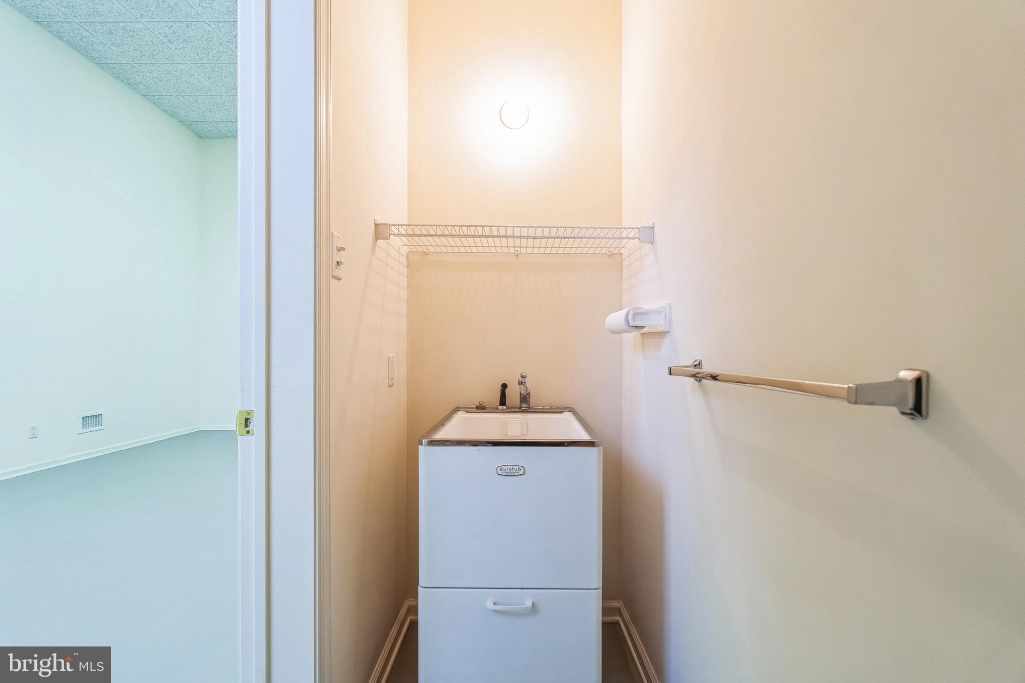 BREYER WOODS - Residential