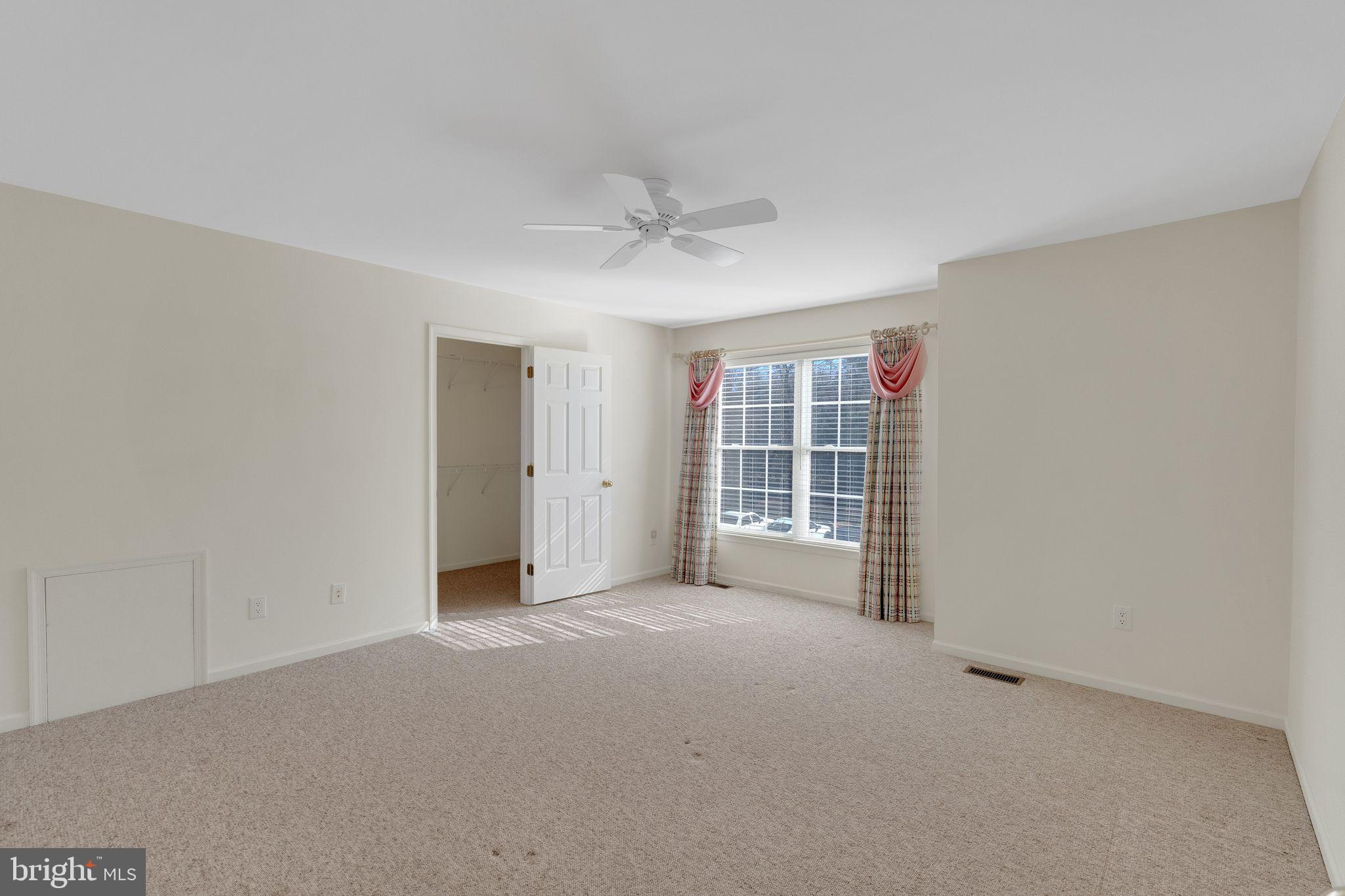 BREYER WOODS - Residential