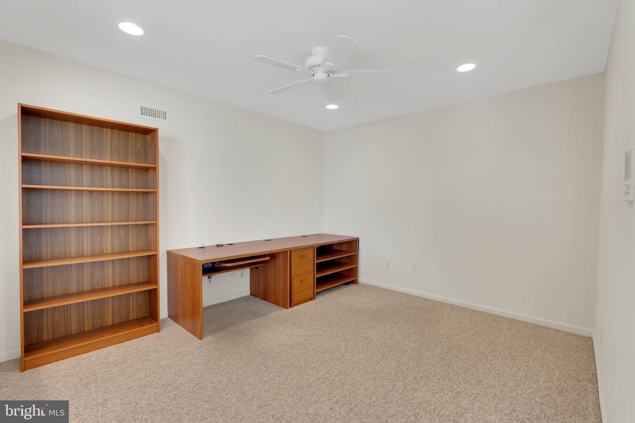 BREYER WOODS - Residential