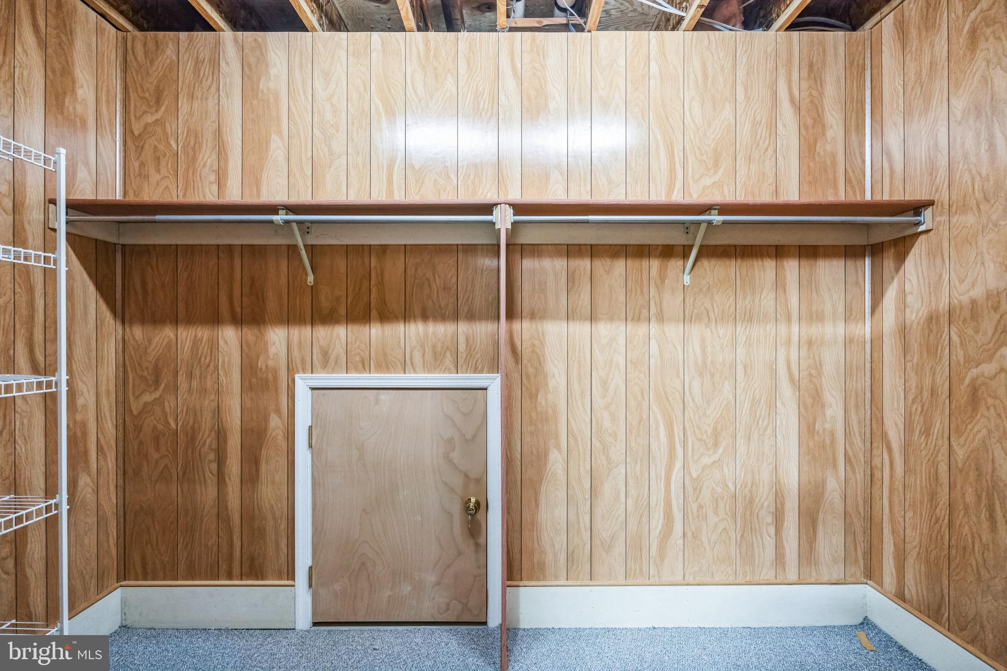 BREYER WOODS - Residential