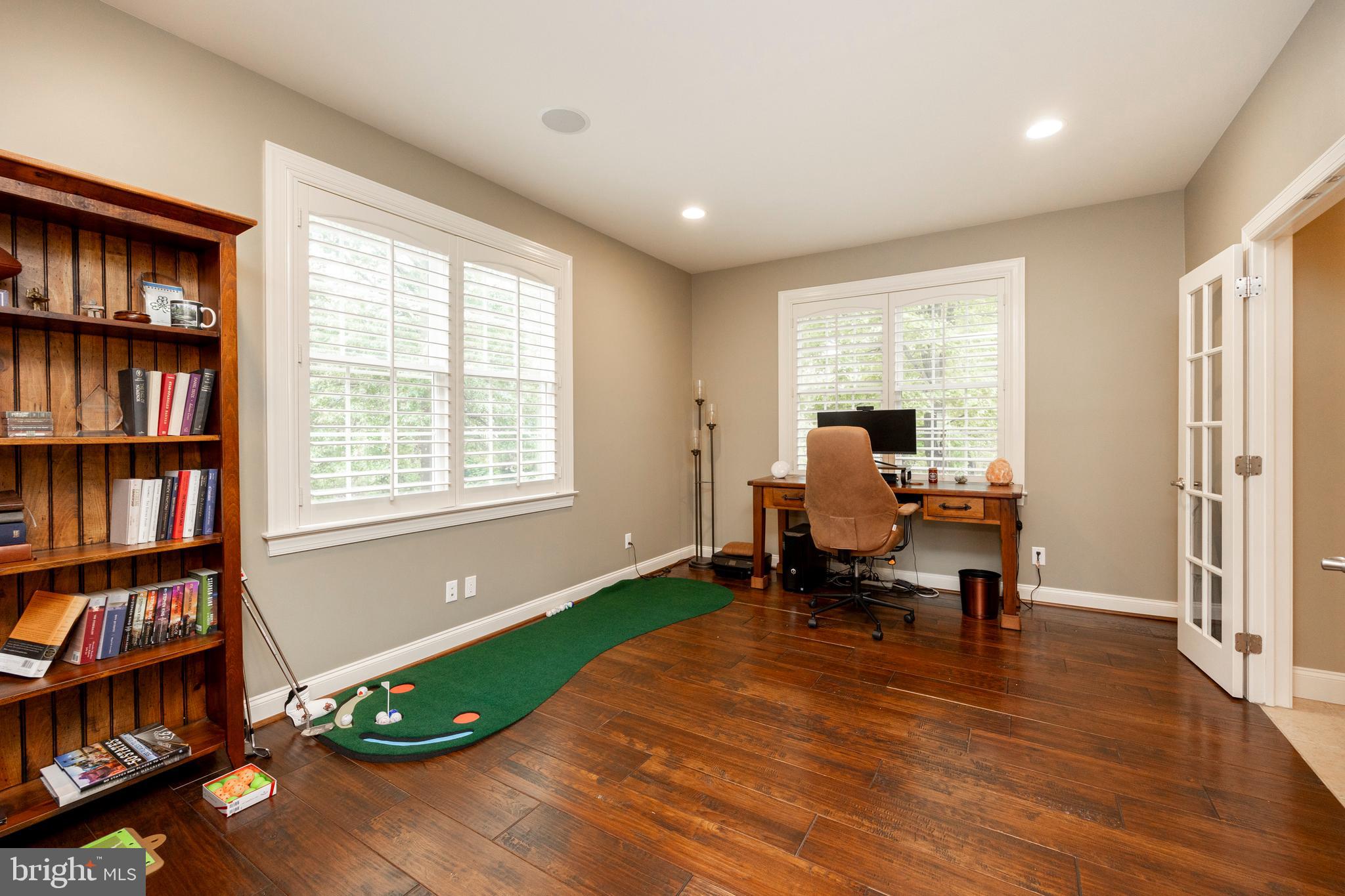 CHANTILLY FARM - Residential