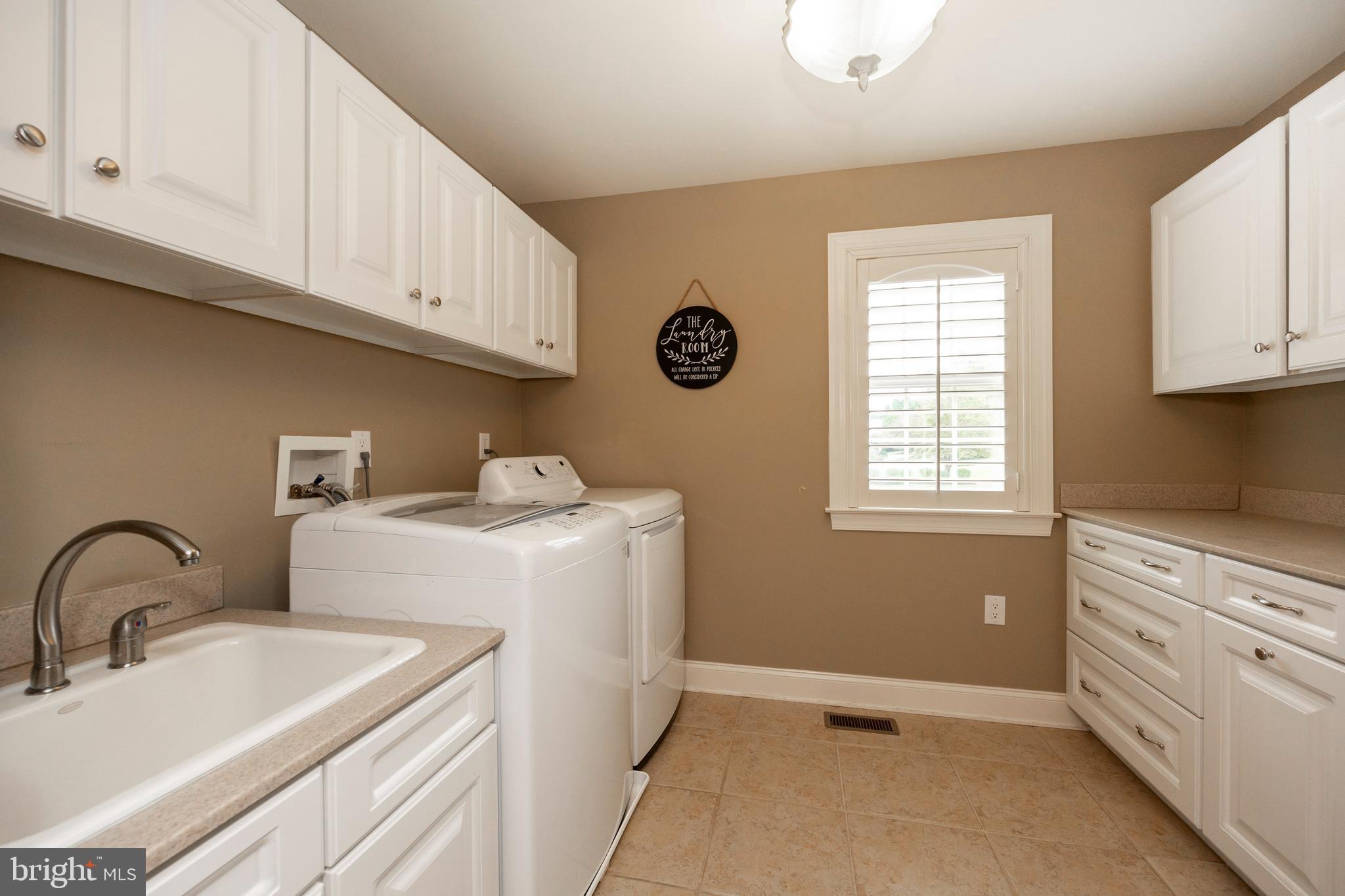 CHANTILLY FARM - Residential