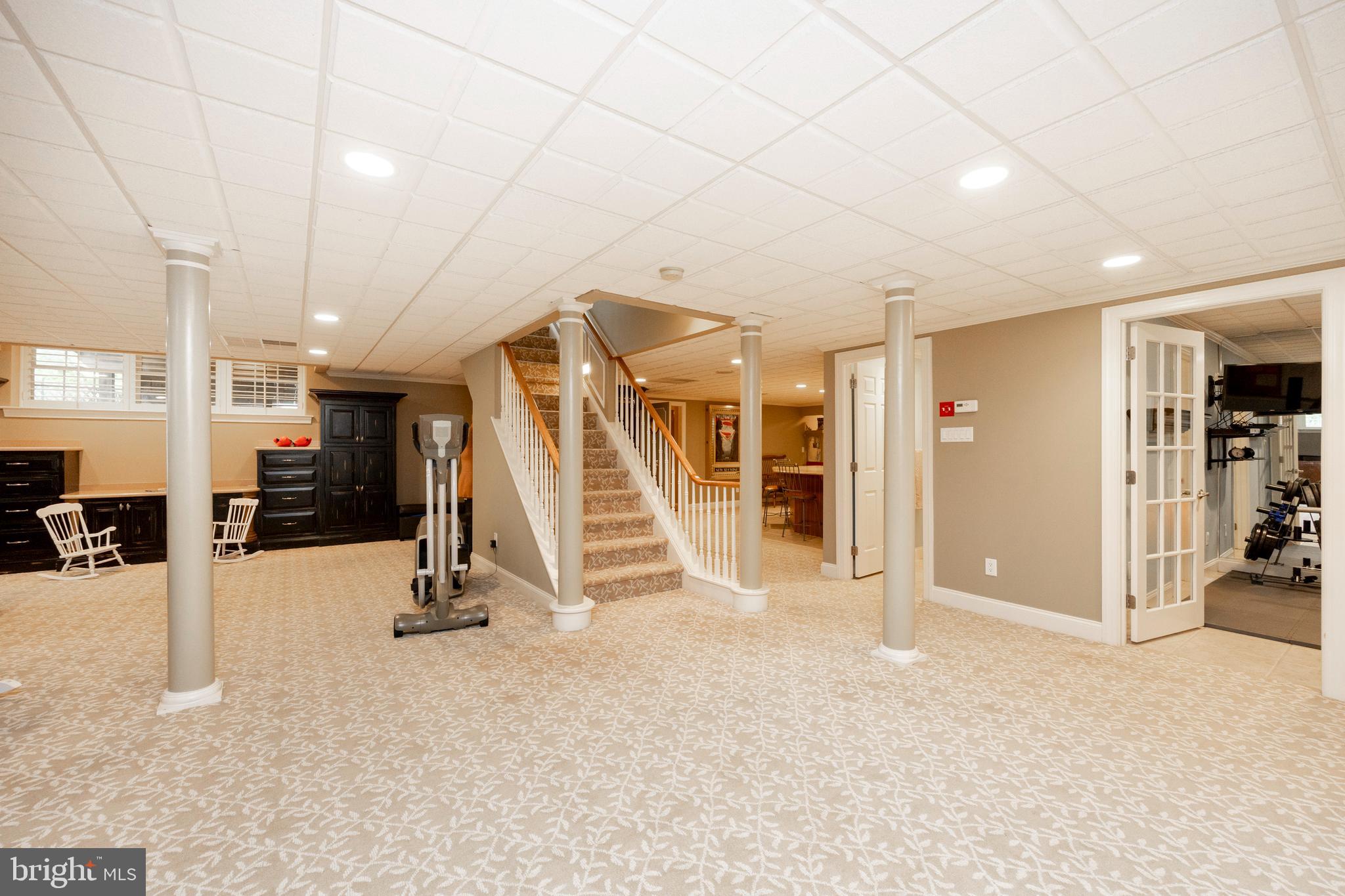 CHANTILLY FARM - Residential