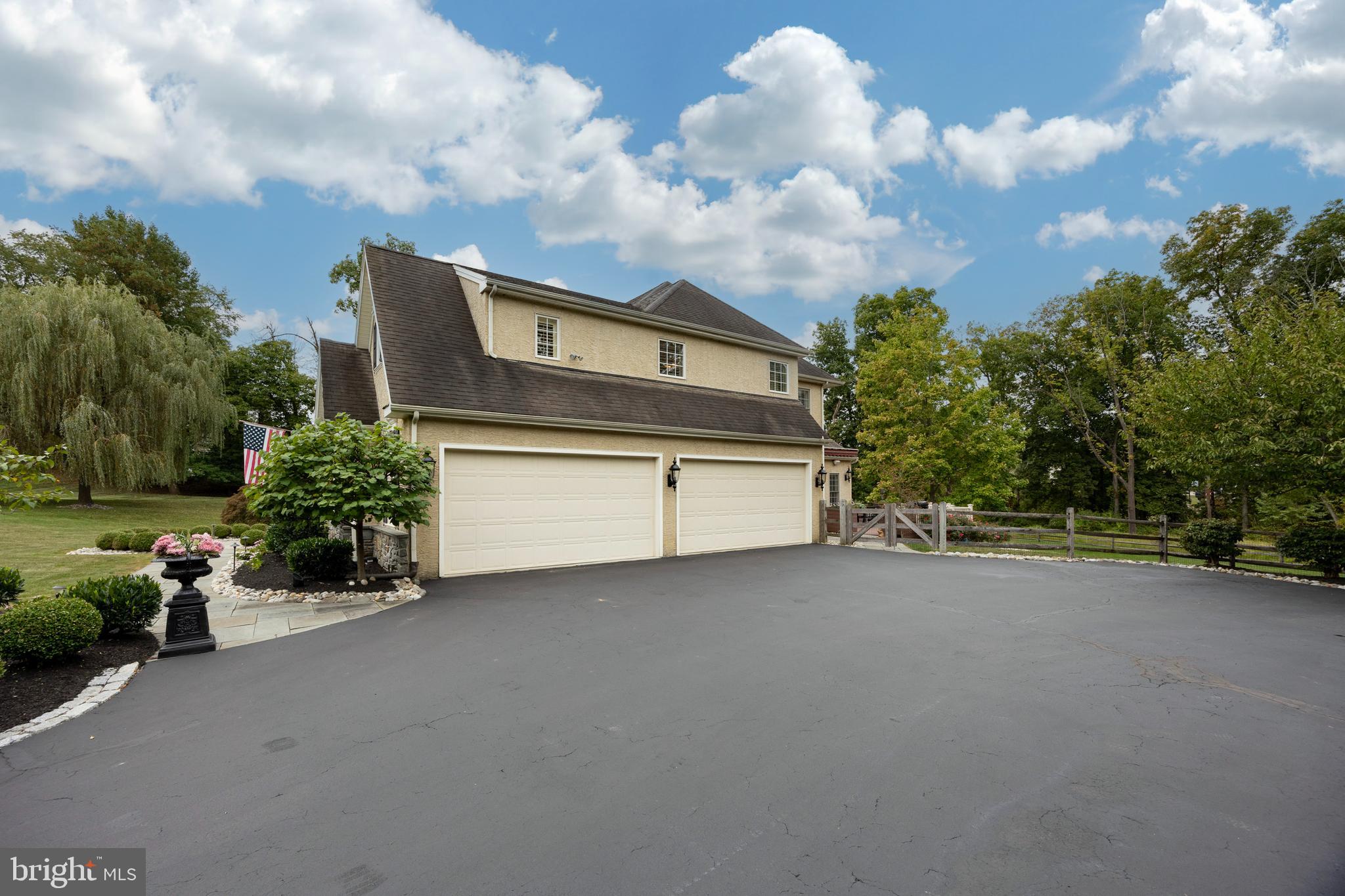 CHANTILLY FARM - Residential