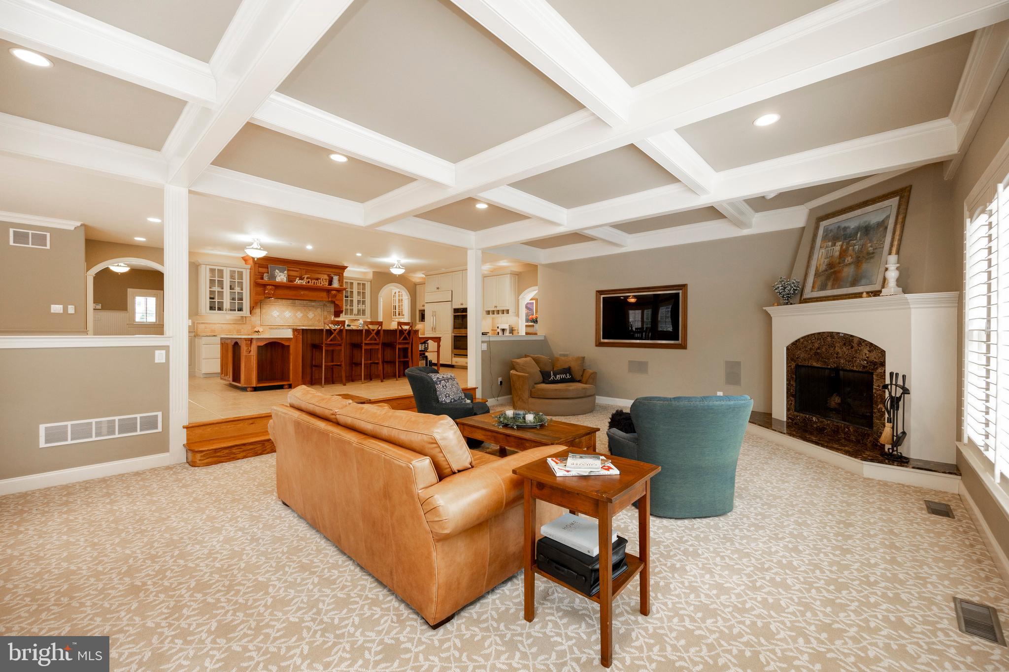 CHANTILLY FARM - Residential