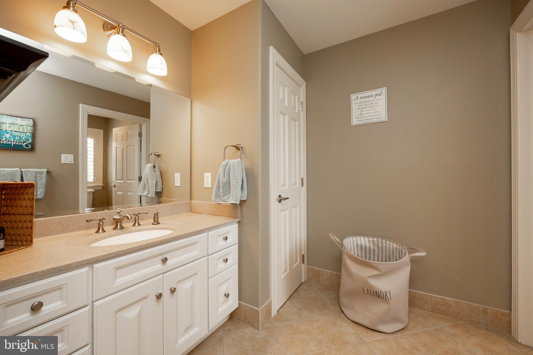 CHANTILLY FARM - Residential