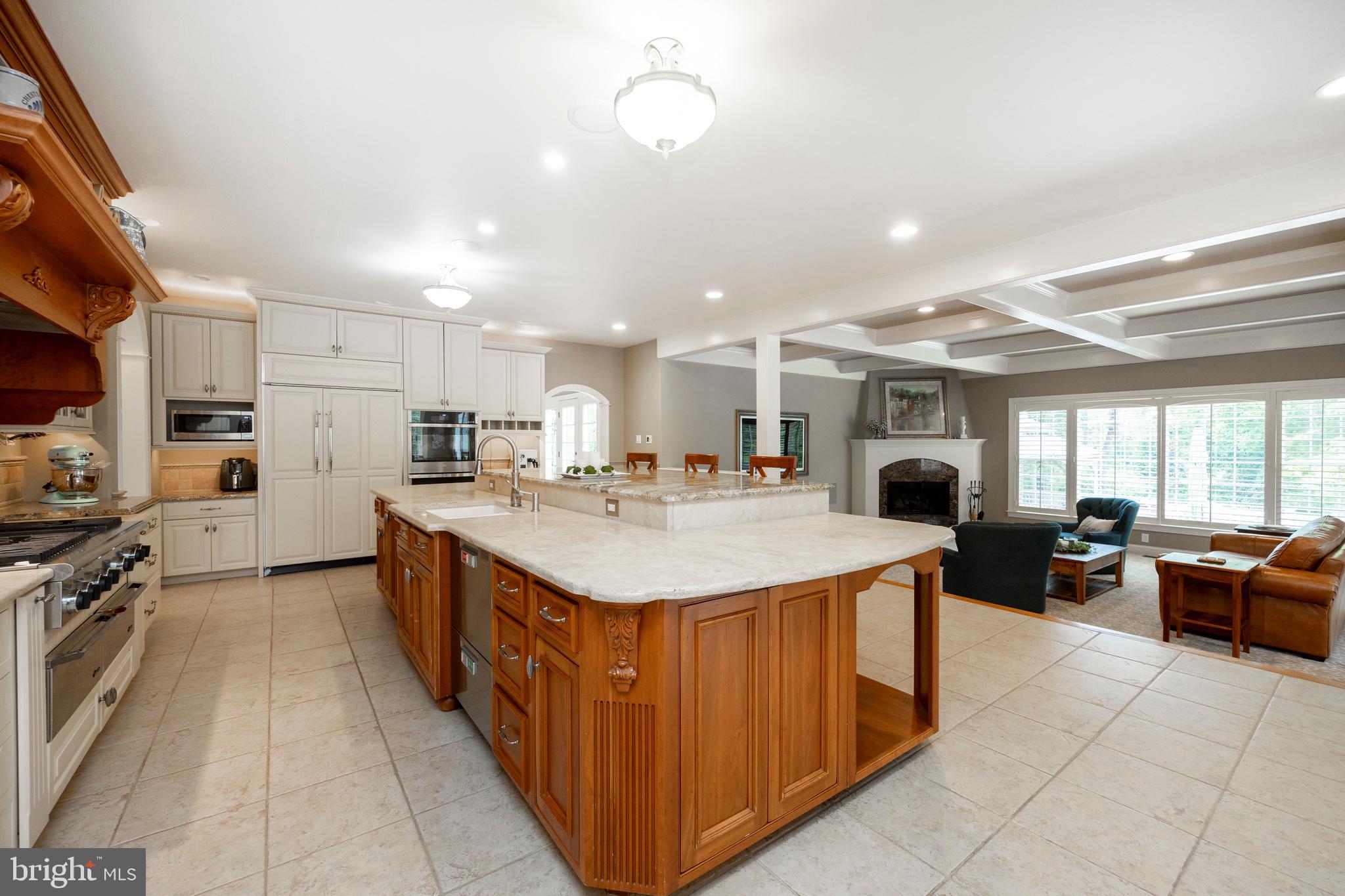 CHANTILLY FARM - Residential