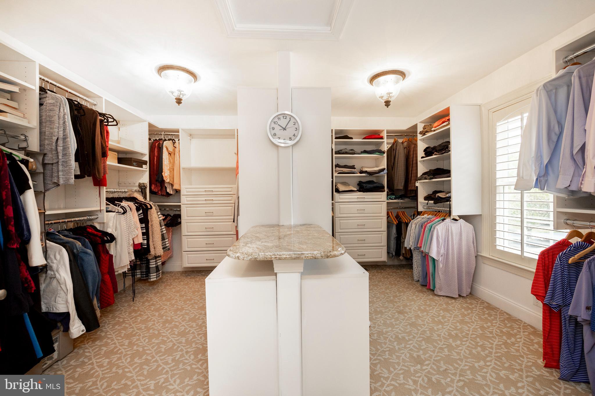 CHANTILLY FARM - Residential