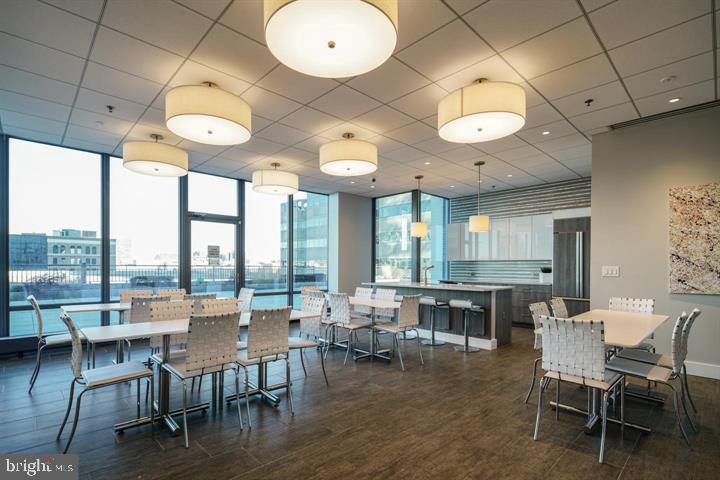LOGAN SQUARE - Residential Lease