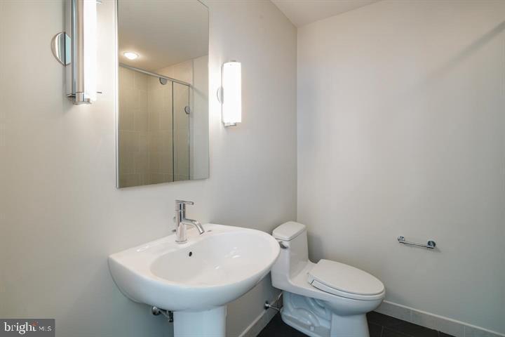 LOGAN SQUARE - Residential Lease