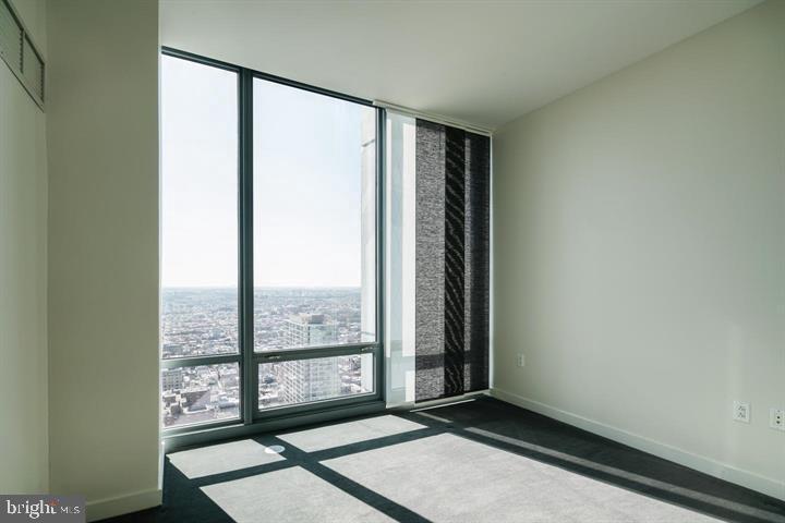 LOGAN SQUARE - Residential Lease