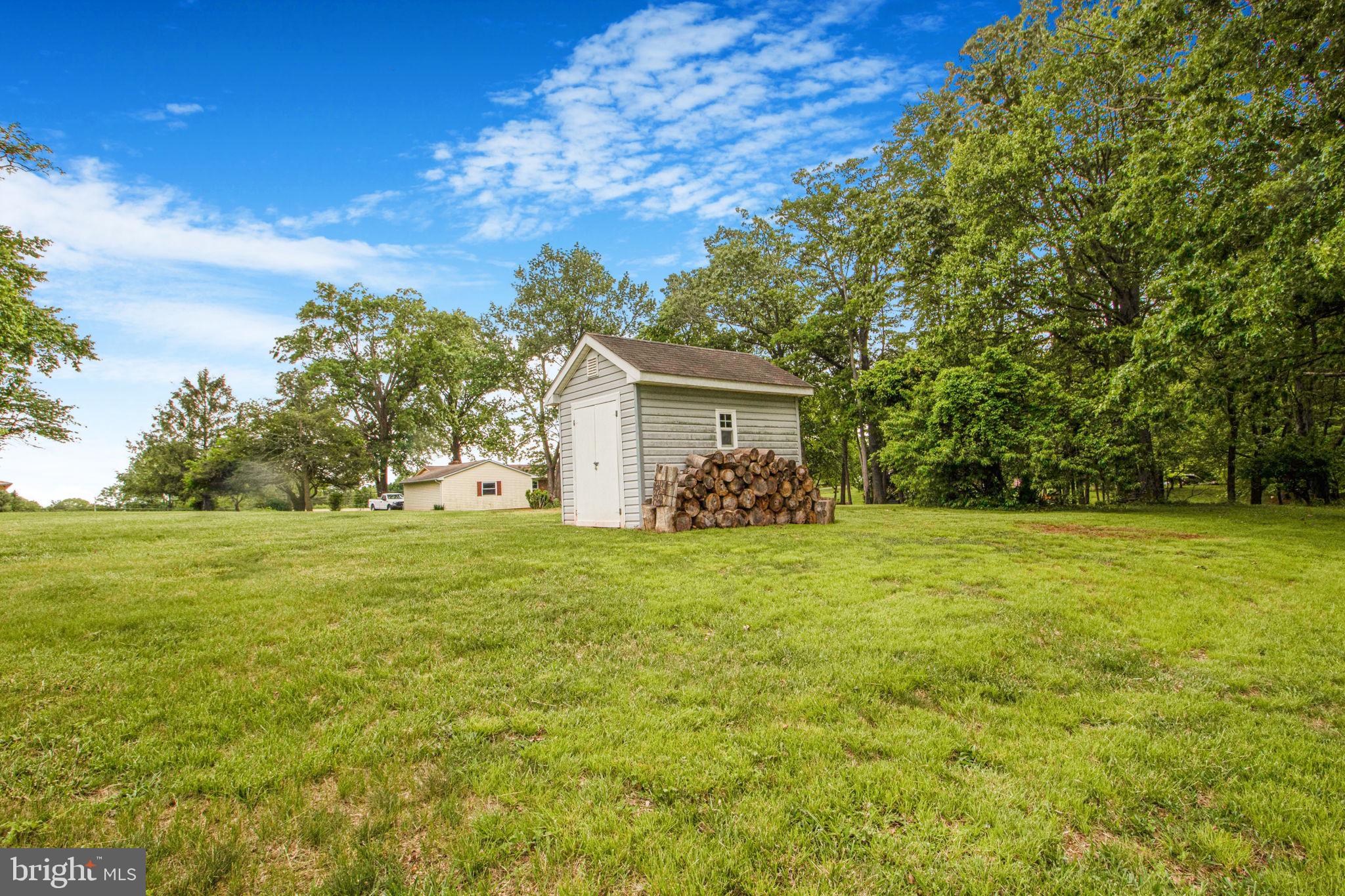 9576 DEER HOLLOW LANE