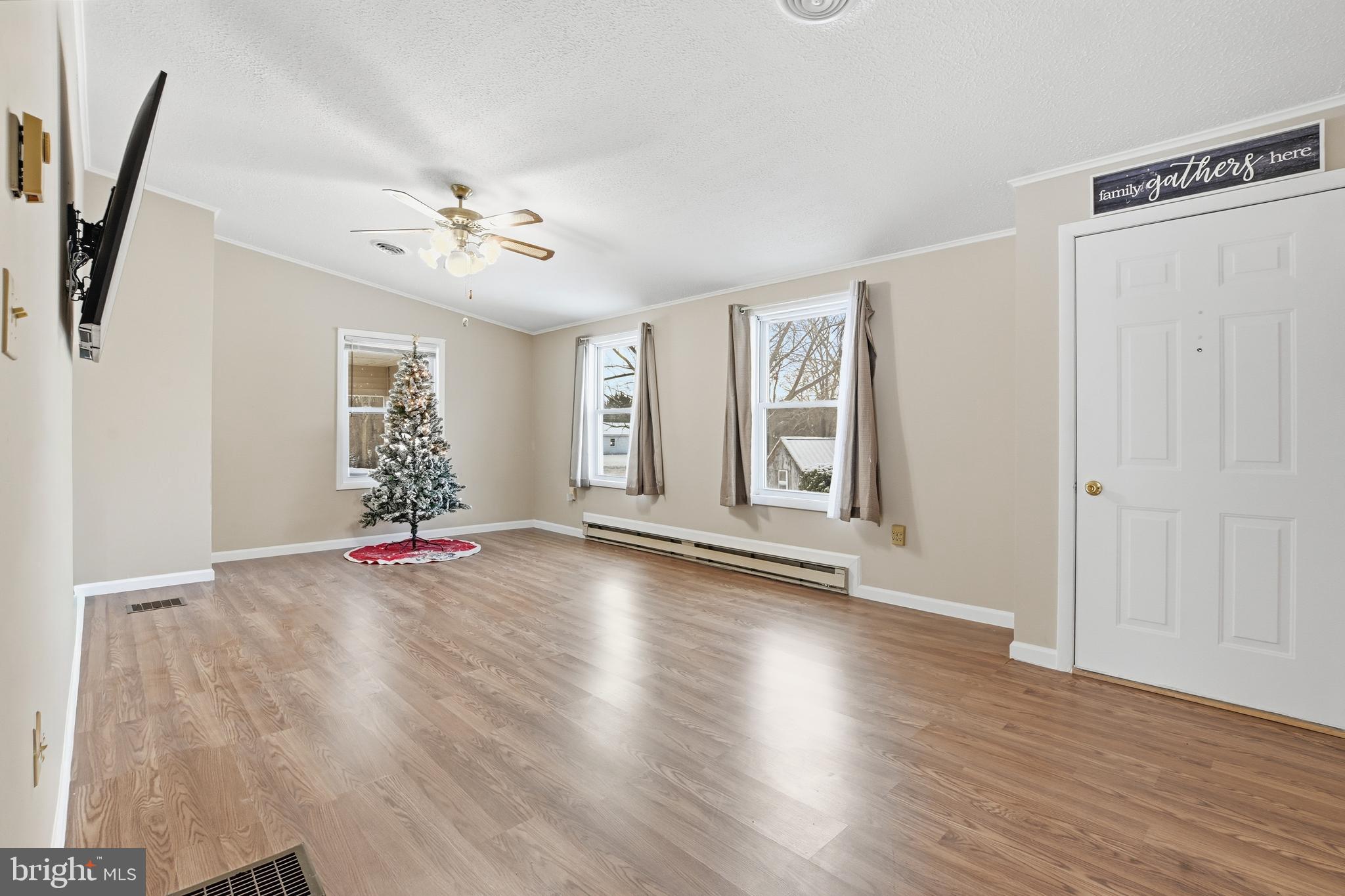 UTTERBACK PARTN OF LAND - Residential