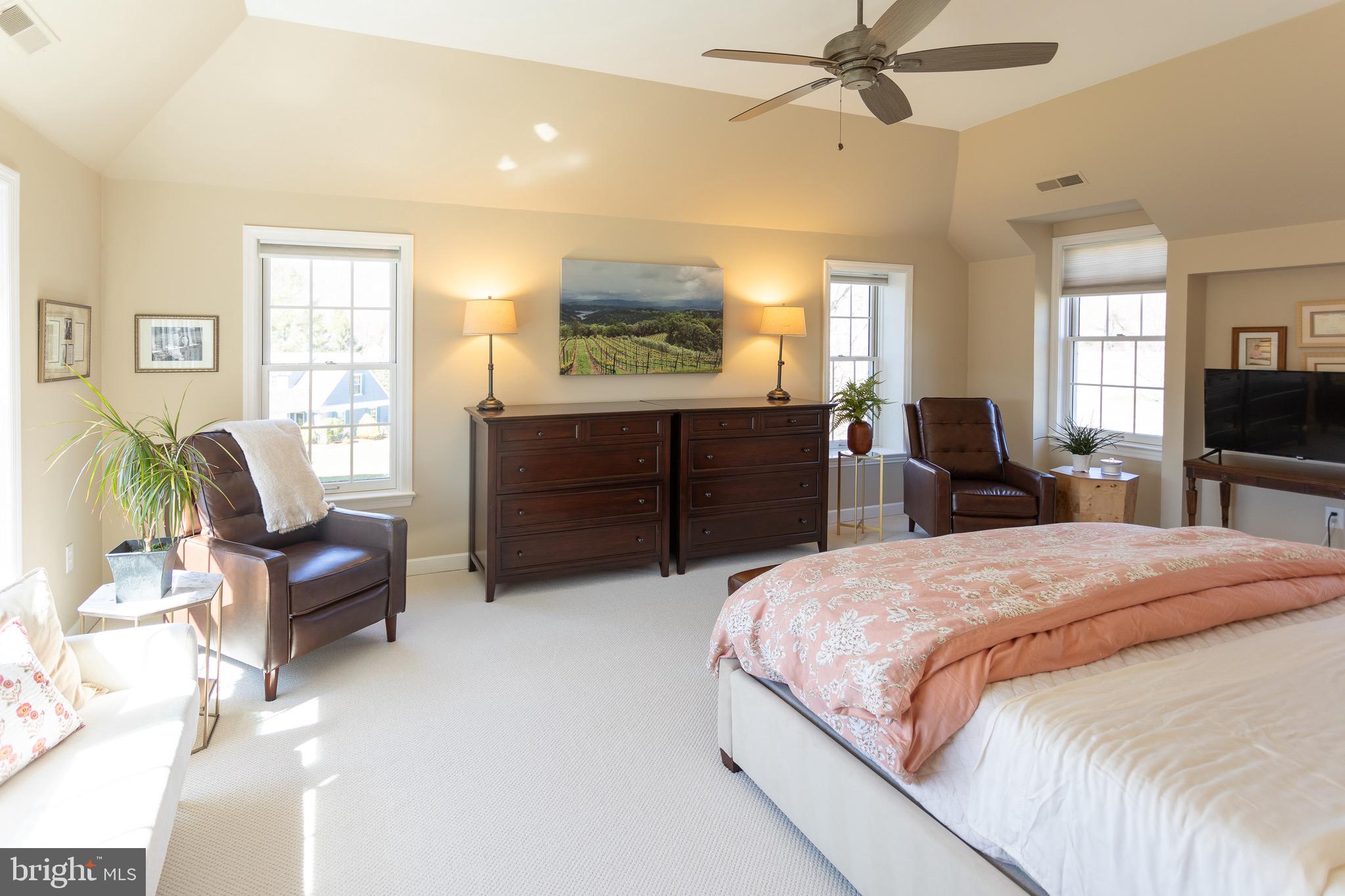 VALLEY CREEK FARM - Residential