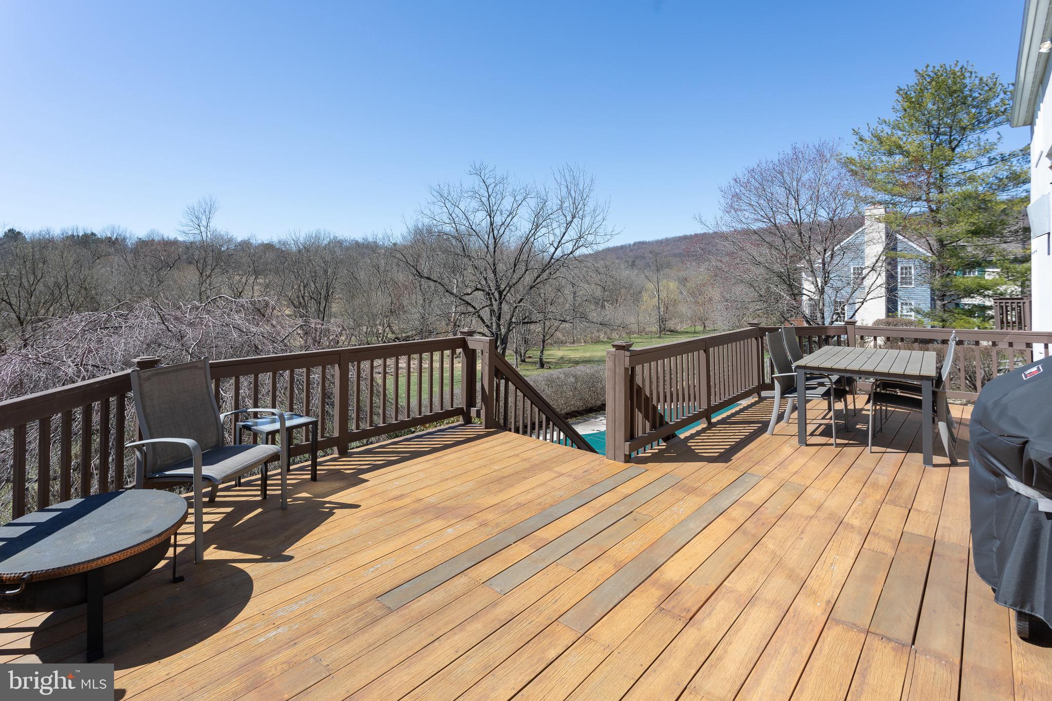 VALLEY CREEK FARM - Residential