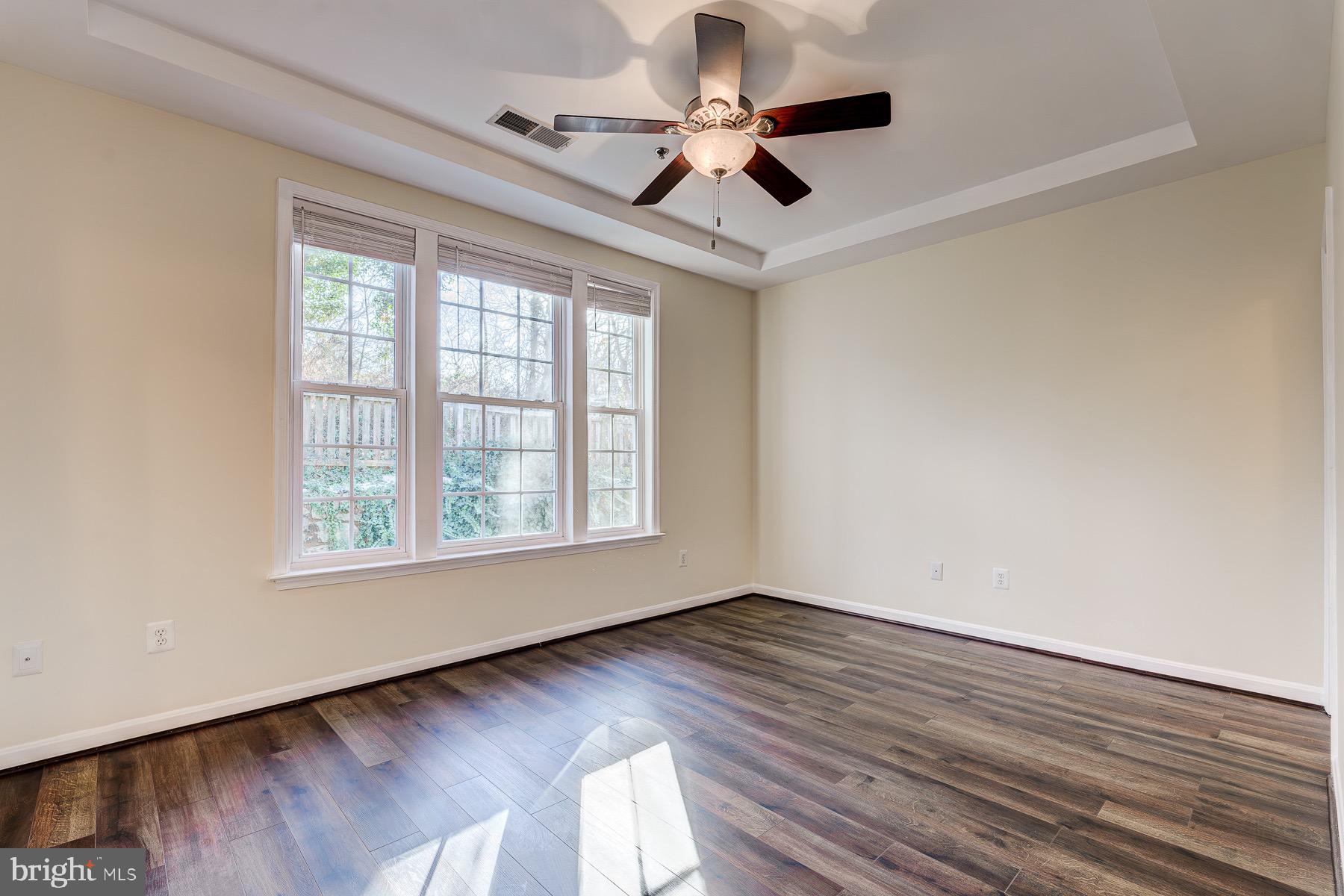 GROVETON WOODS - Residential Lease