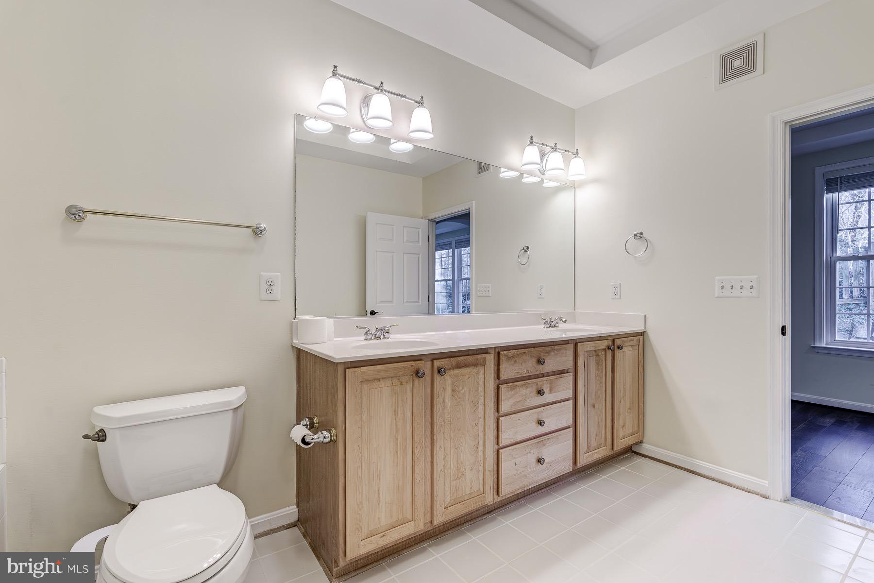 GROVETON WOODS - Residential Lease