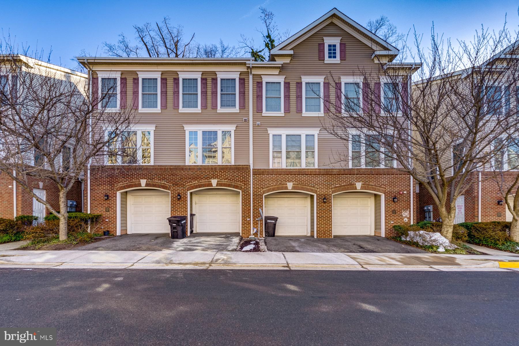 GROVETON WOODS - Residential Lease