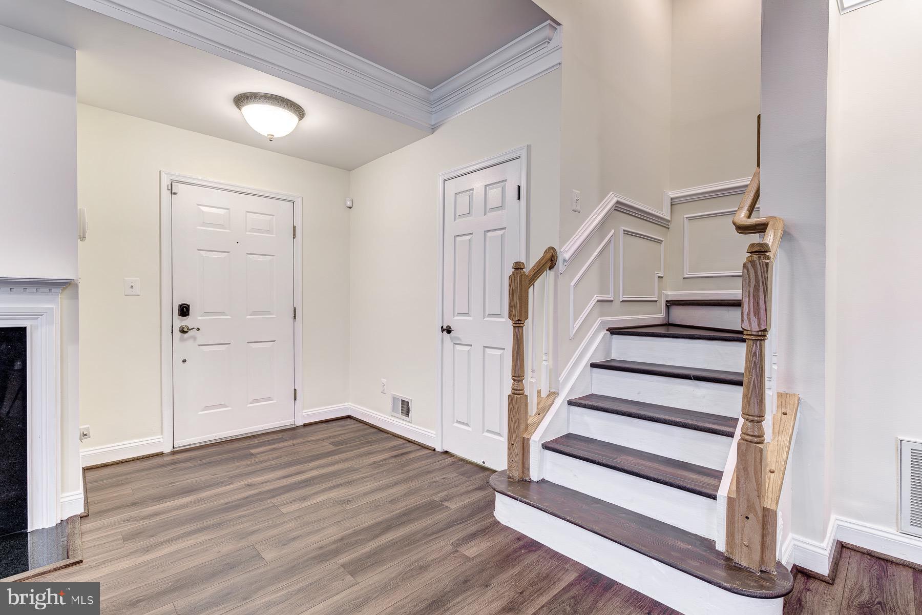 GROVETON WOODS - Residential Lease