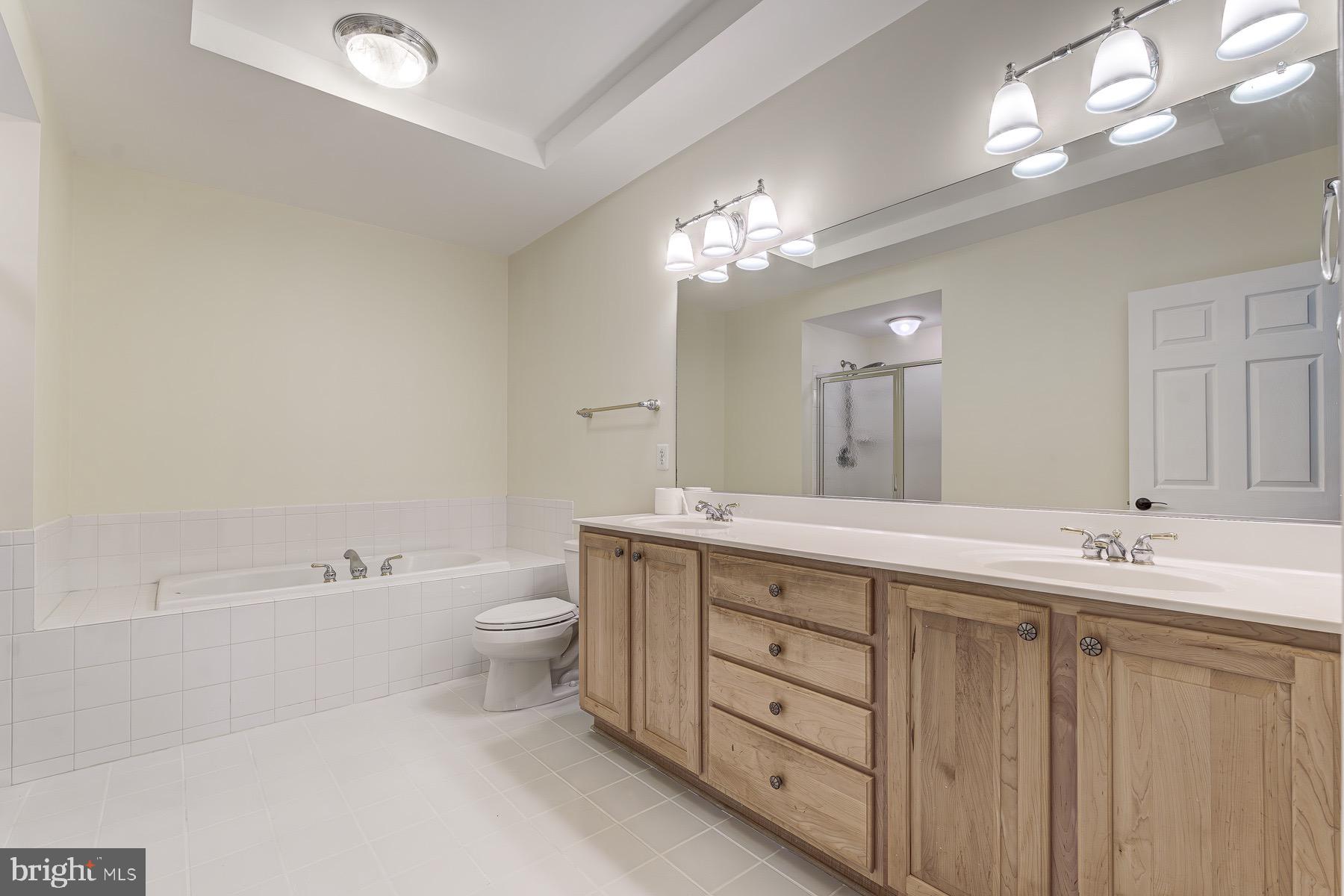 GROVETON WOODS - Residential Lease