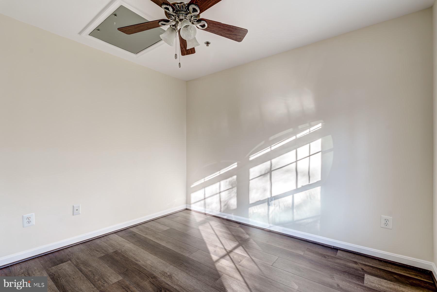 GROVETON WOODS - Residential Lease