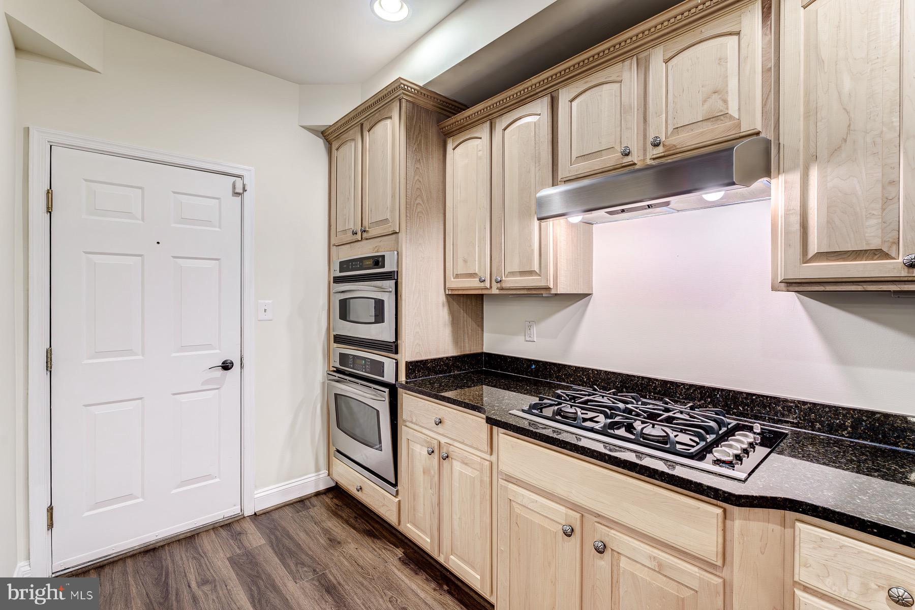 GROVETON WOODS - Residential Lease