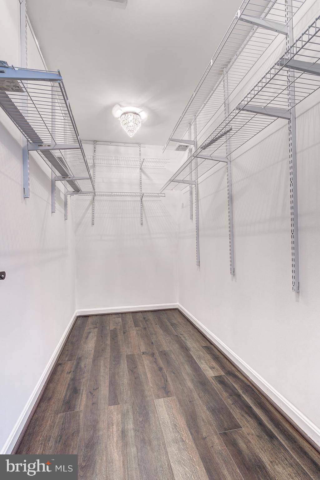 GROVETON WOODS - Residential Lease