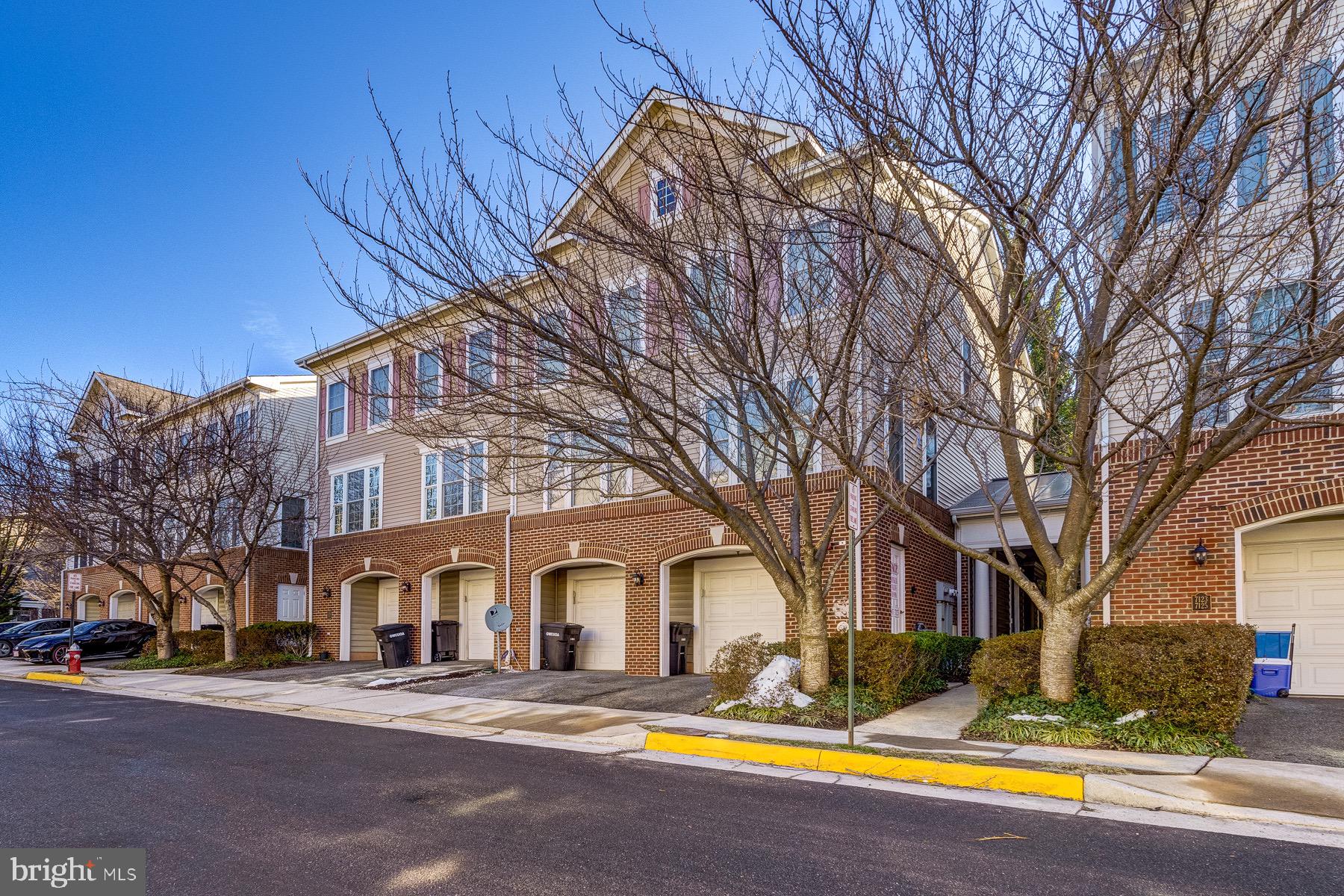 GROVETON WOODS - Residential Lease