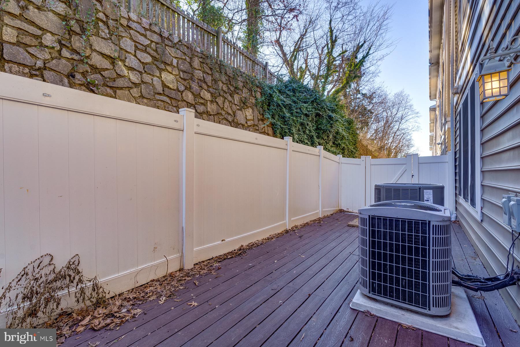 GROVETON WOODS - Residential Lease