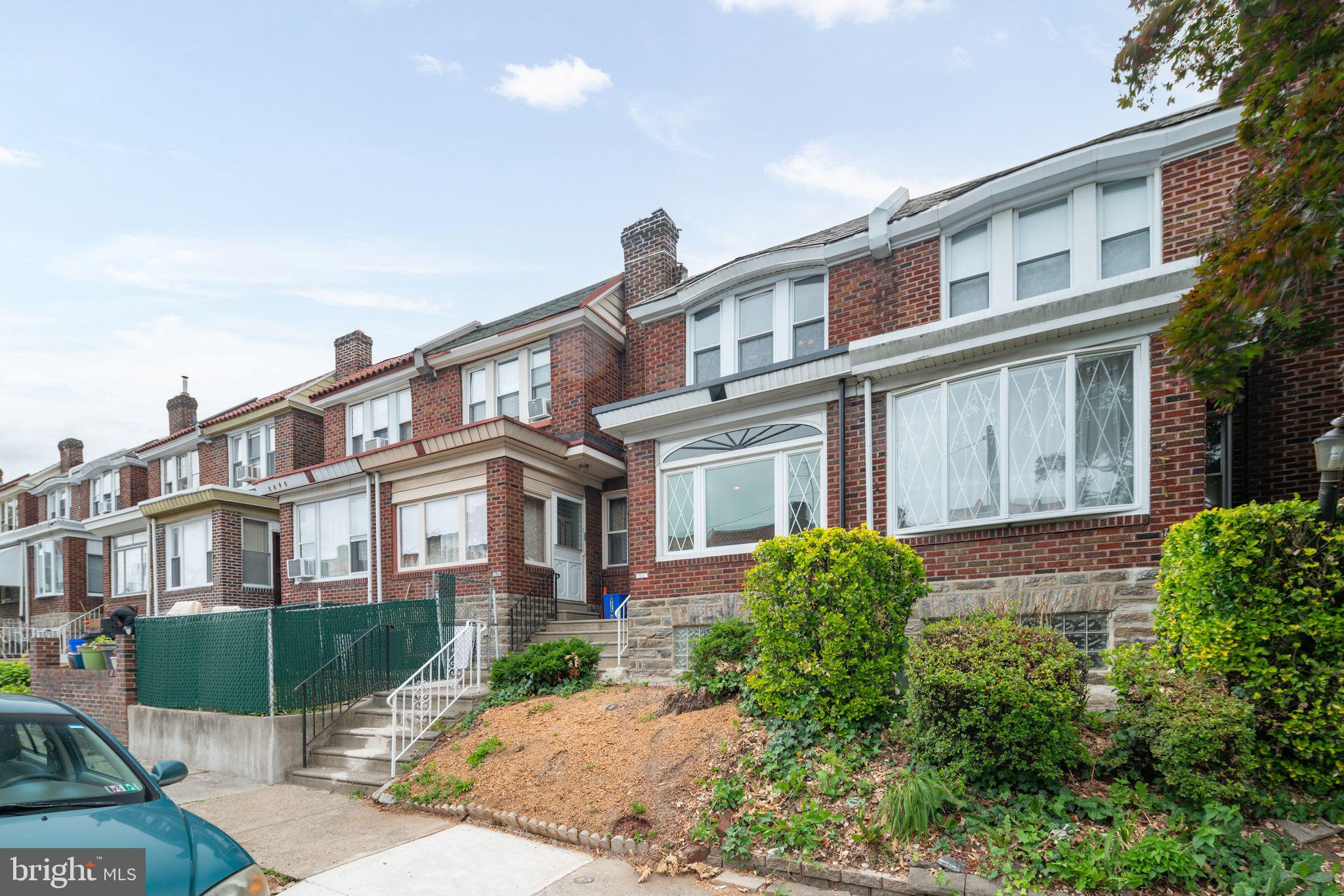 WEST OAK LANE - Residential