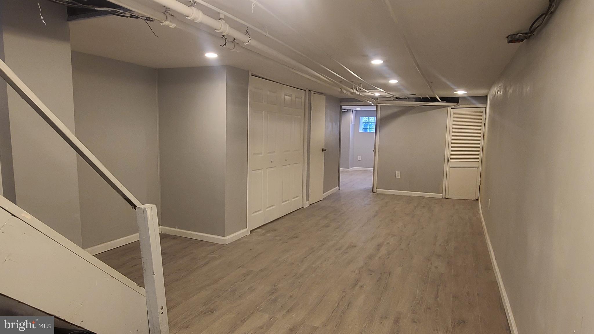 WEST OAK LANE - Residential