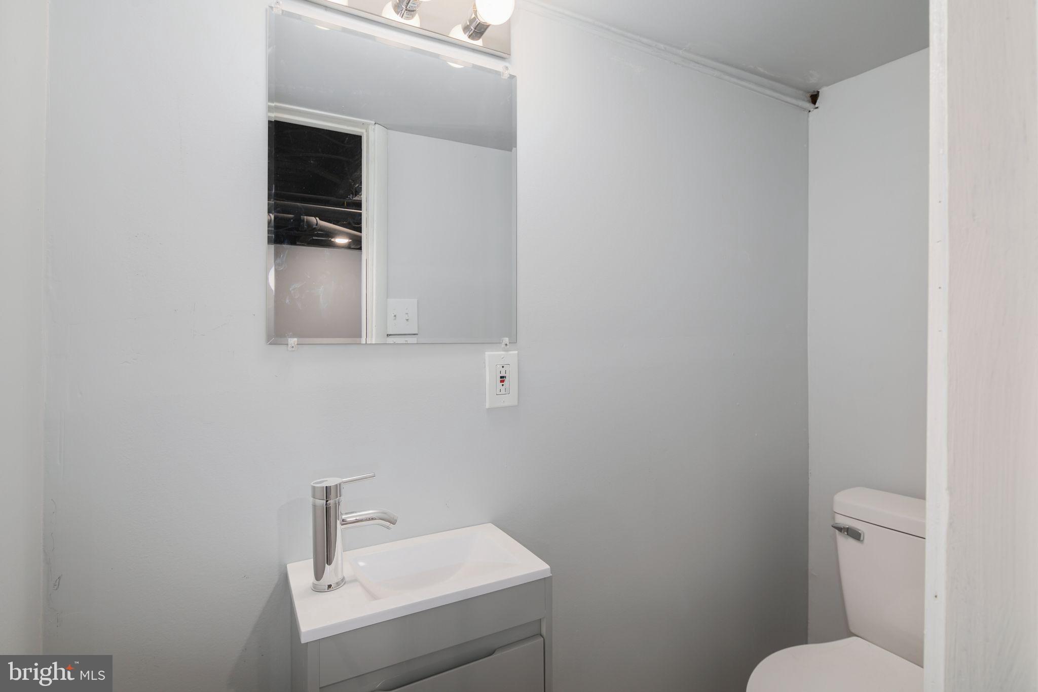 WEST OAK LANE - Residential