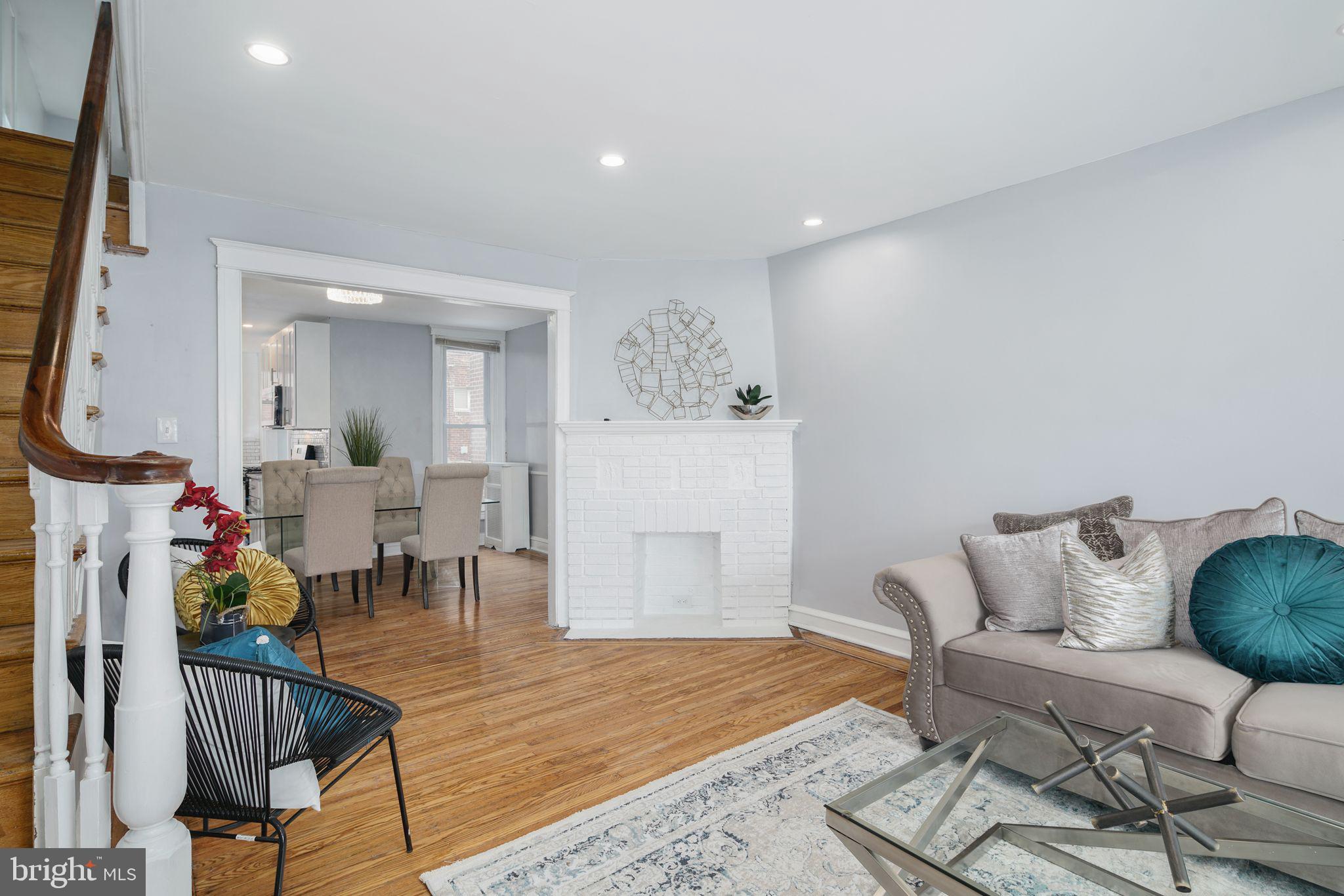 WEST OAK LANE - Residential