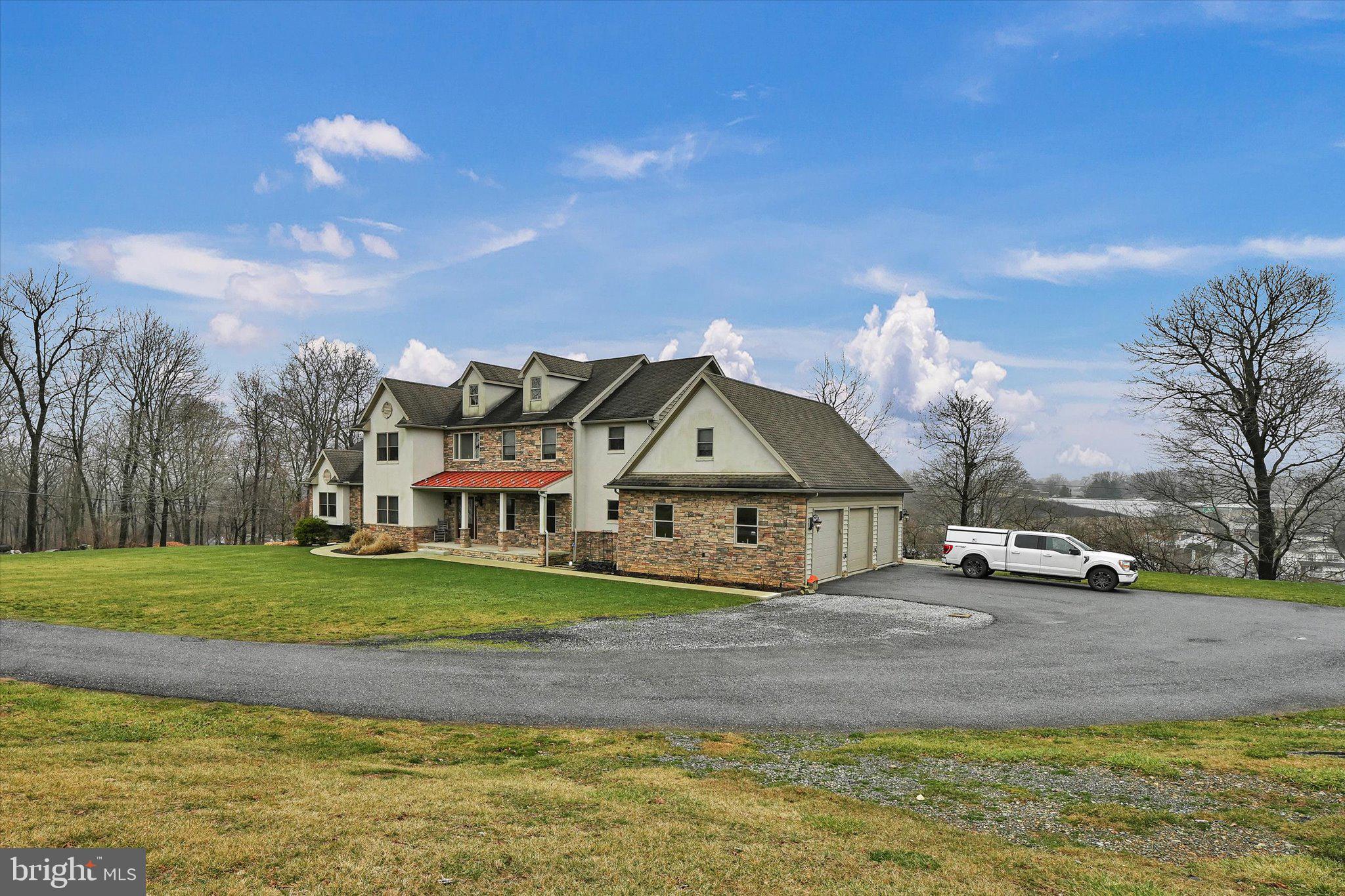 WEST WYOMISSING - Residential