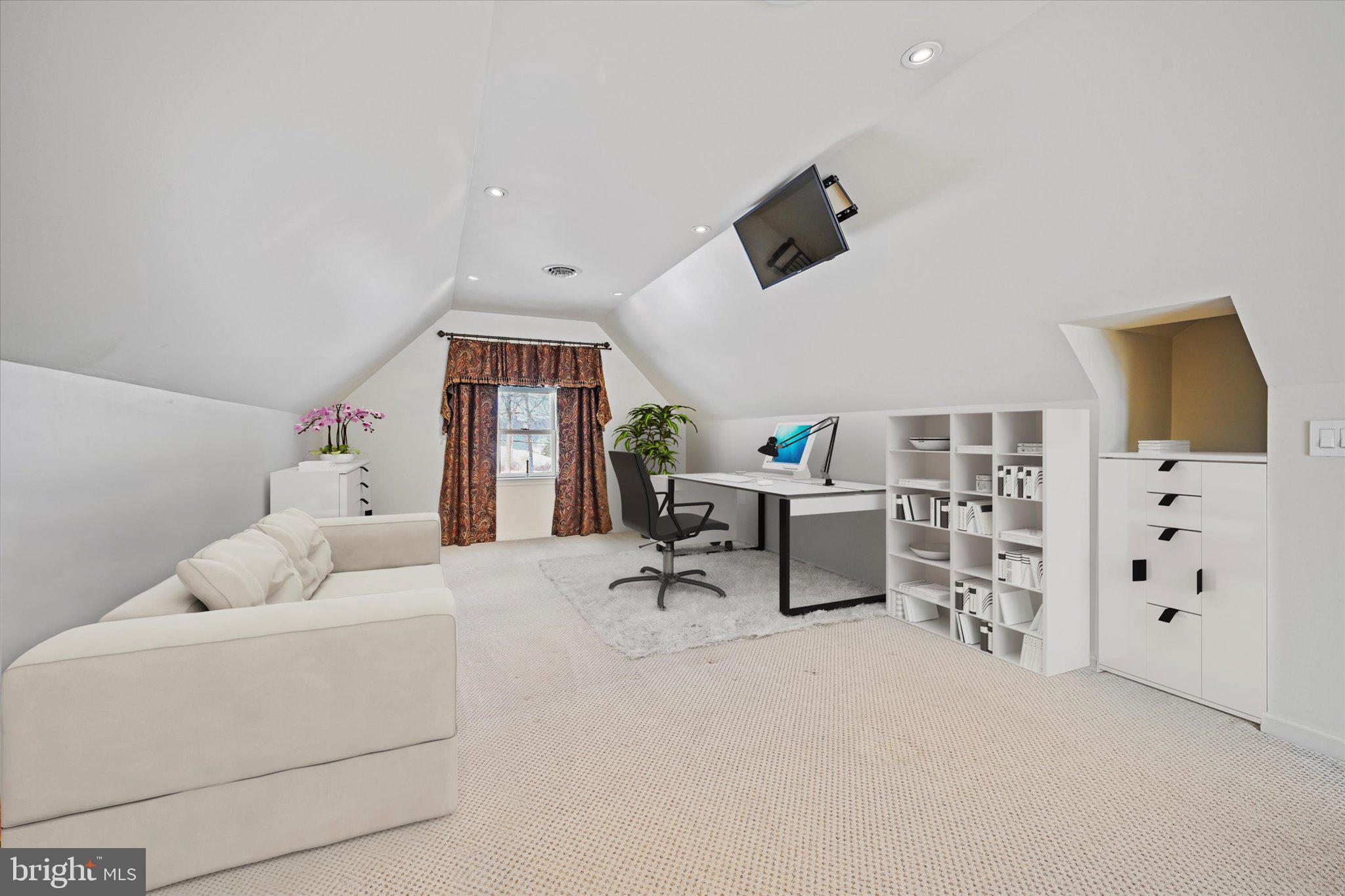 WEST WYOMISSING - Residential