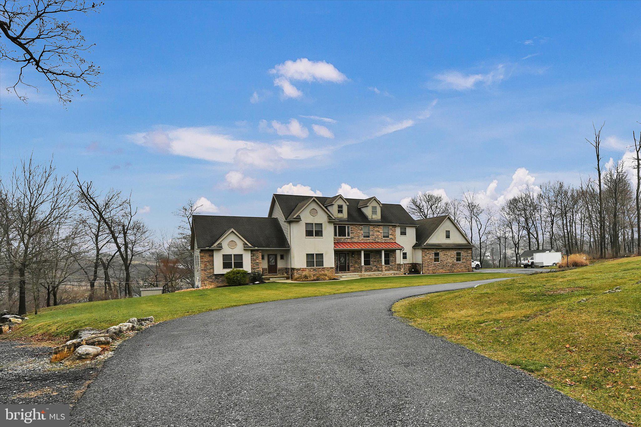 WEST WYOMISSING - Residential