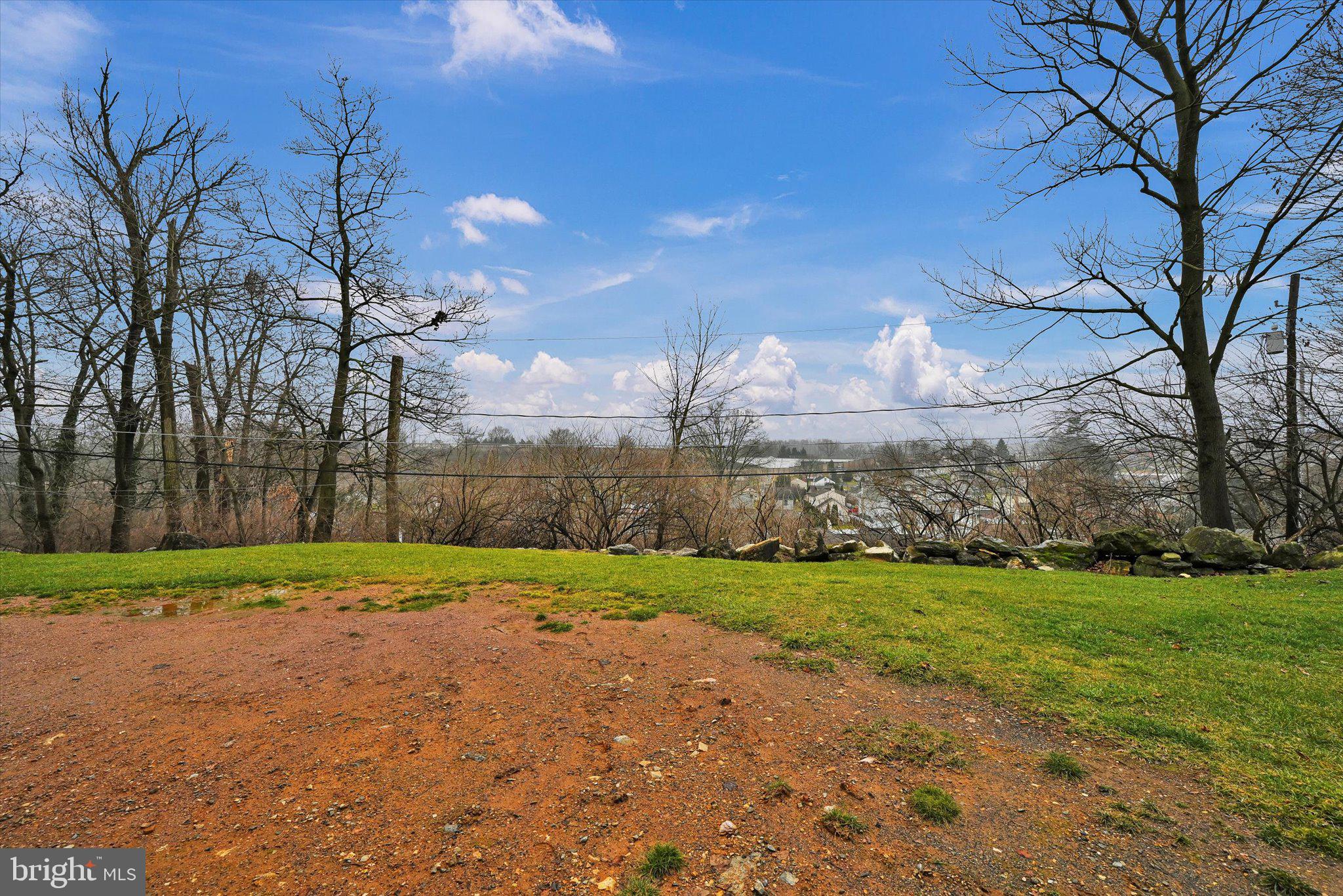 WEST WYOMISSING - Residential